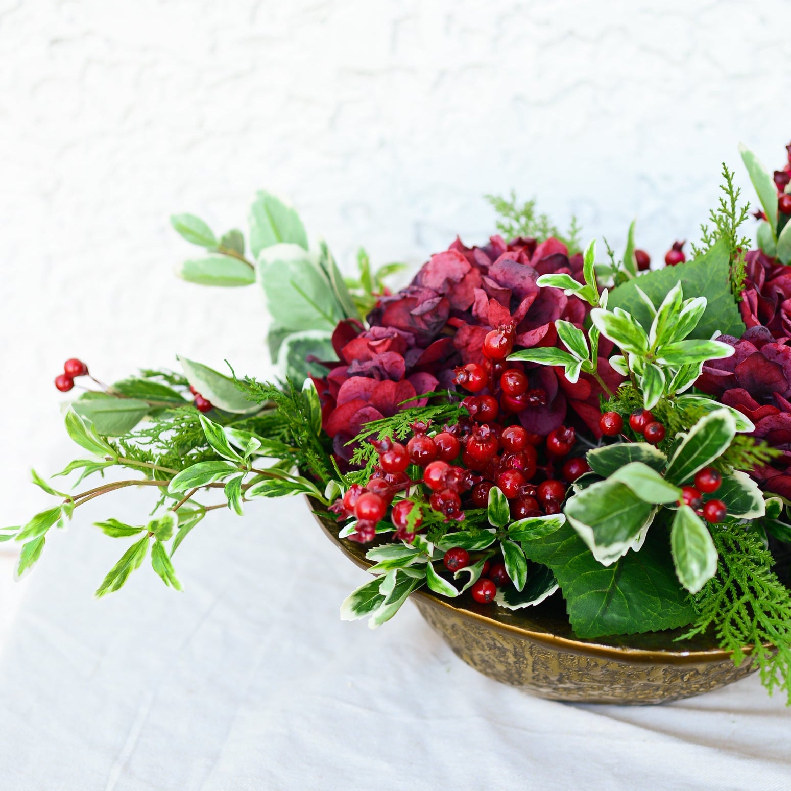 Crimson Christmas Centerpiece Drop In