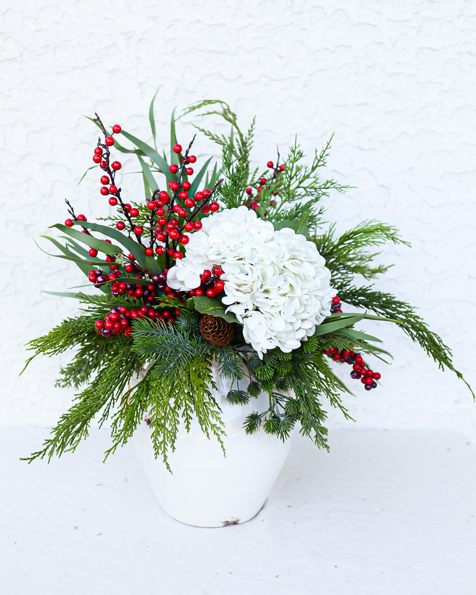 Hearth Holiday Grand Bouquet Drop In