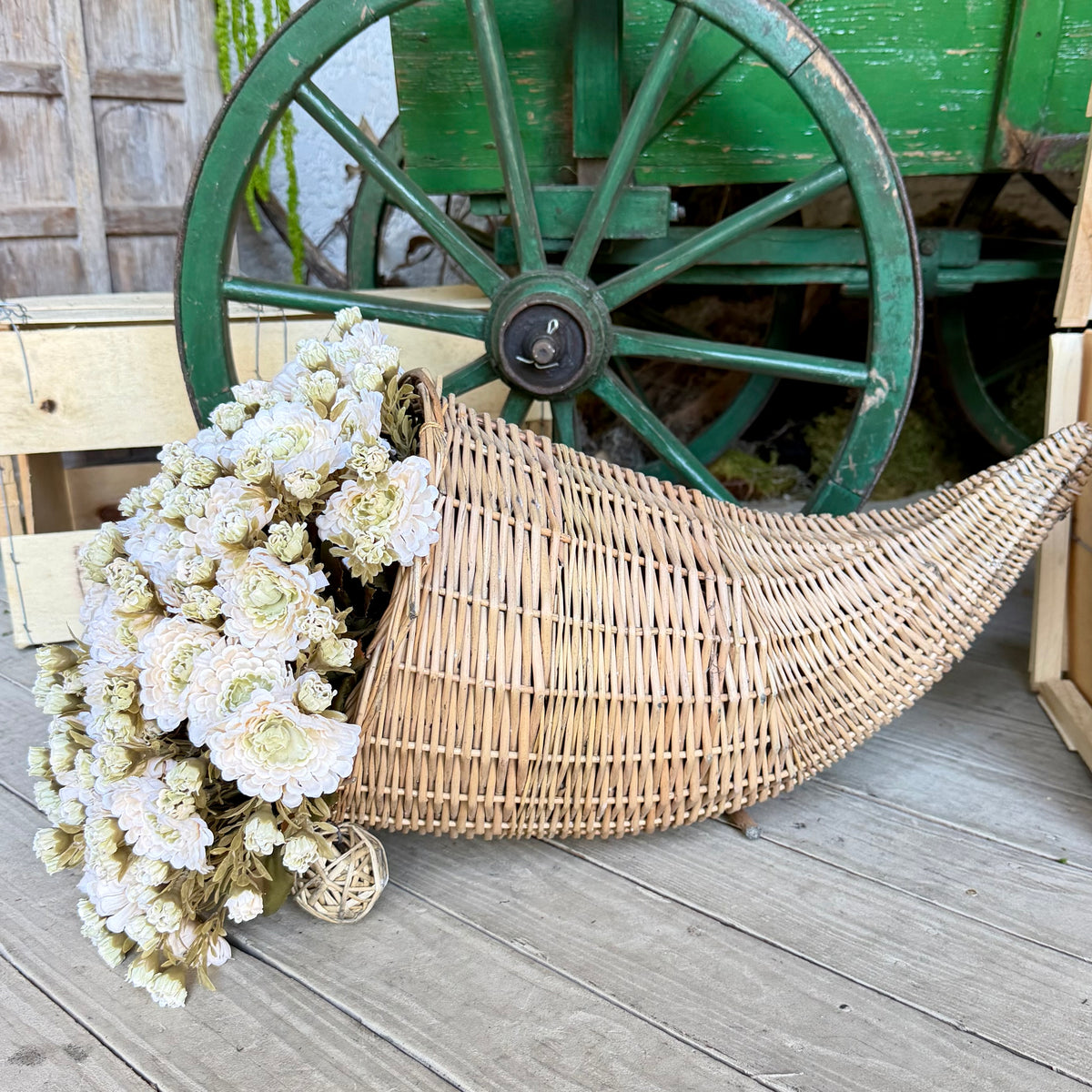 Small Willow Cornucopia 16”