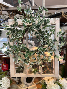 Variegated Cream Green Ivy Wreath
