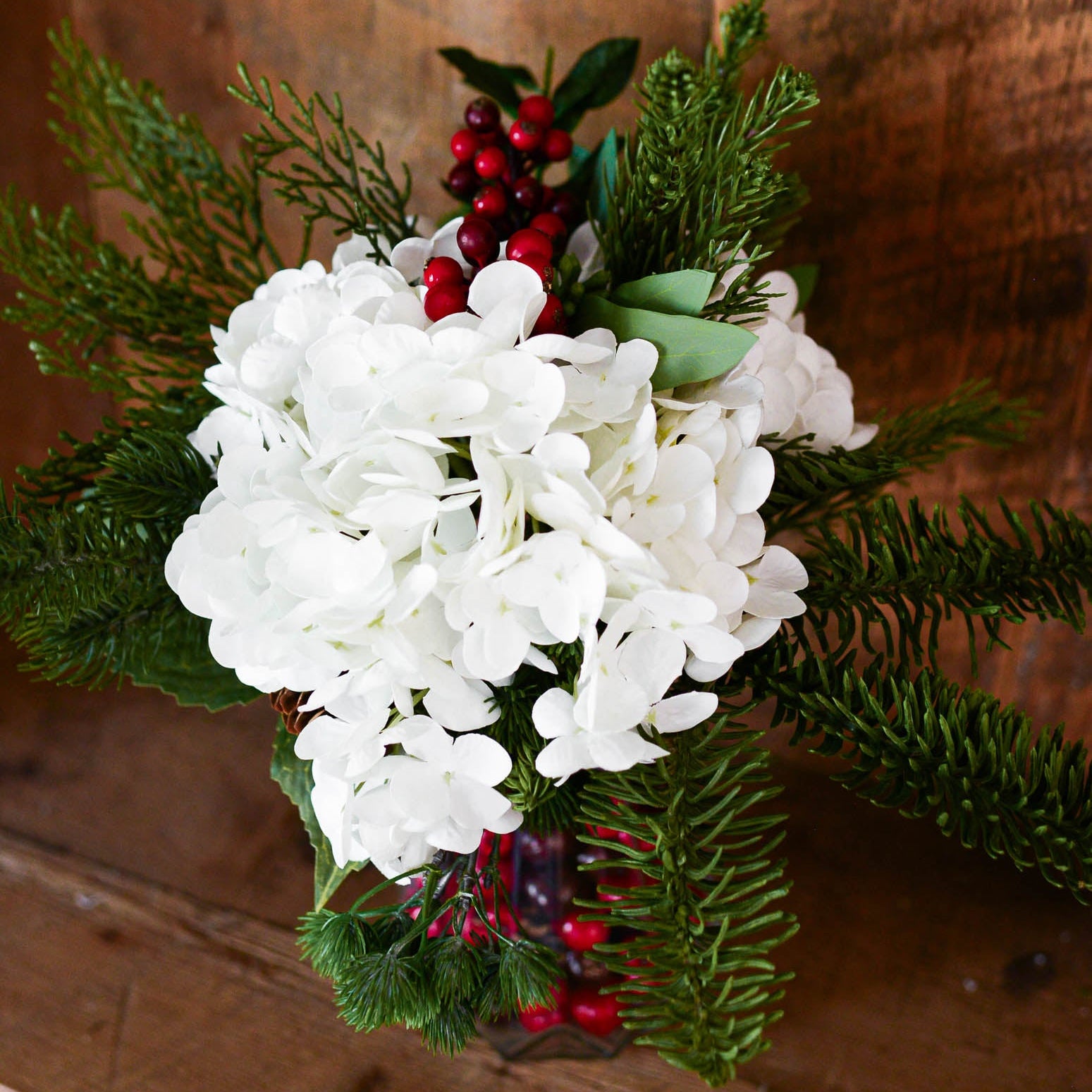 Hearth Holiday Petite Bouquet Drop In