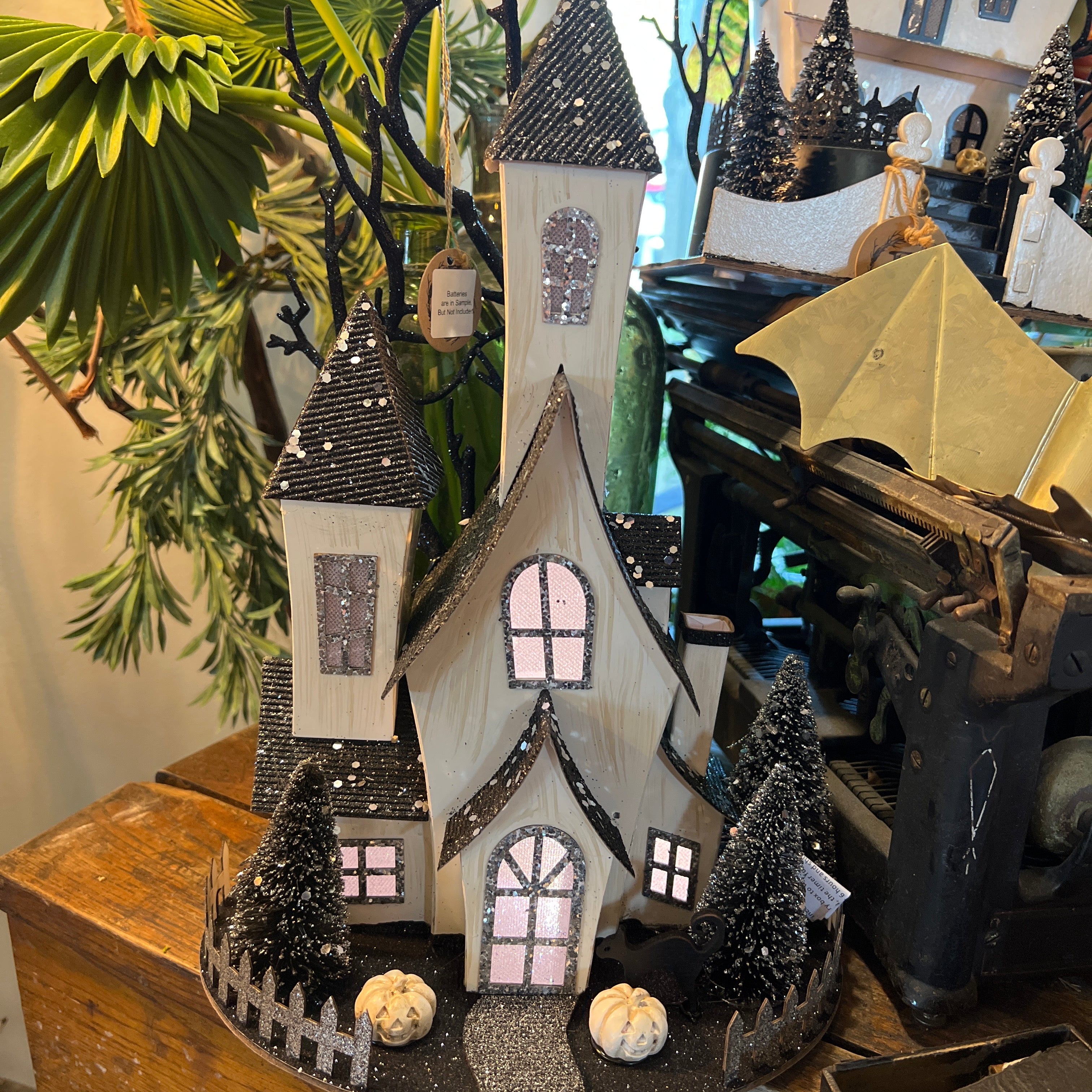 Haunted Mansion Glitter Gray and Black with Pumpkins Cardboard LED with Timer