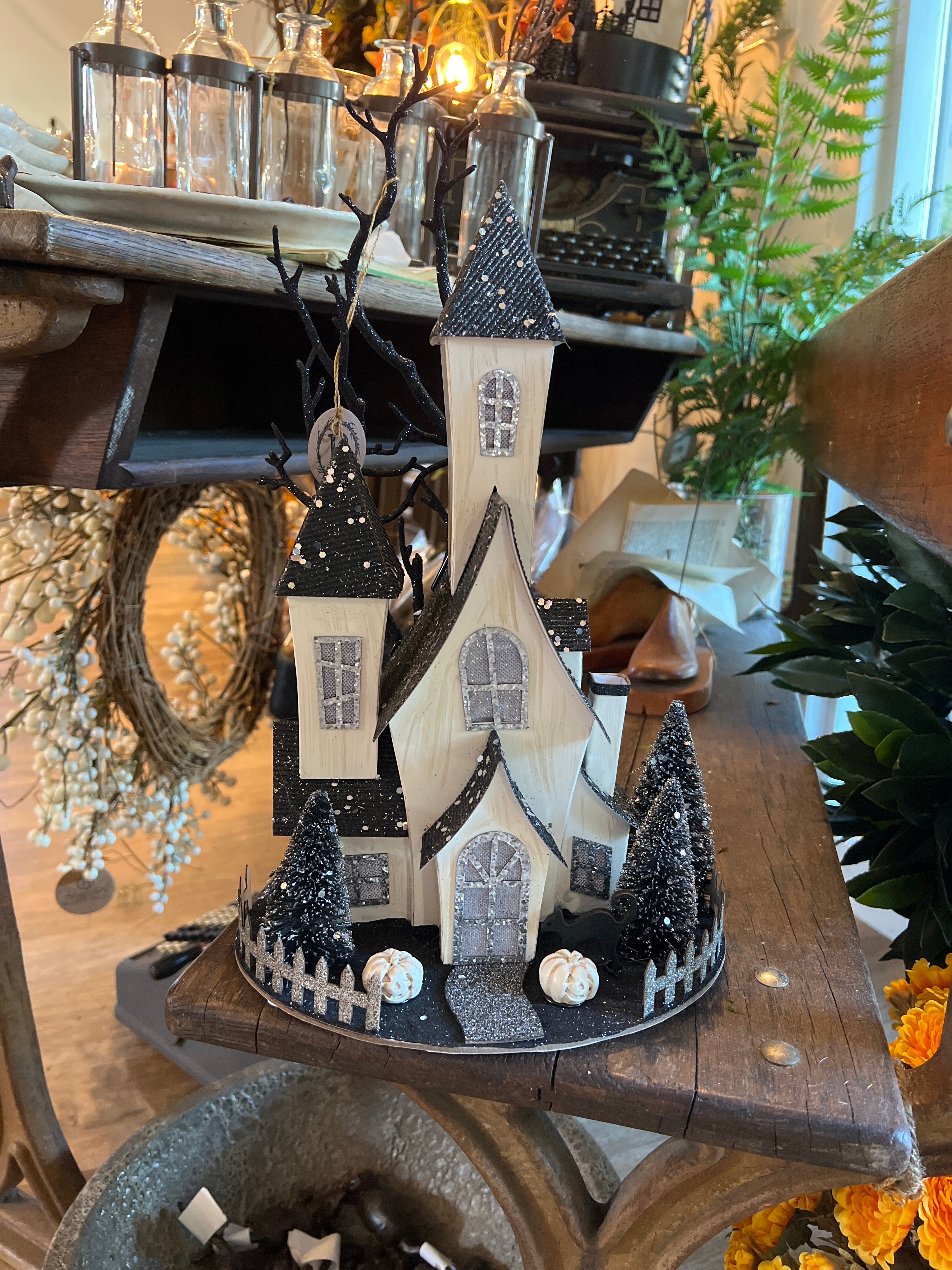 Haunted Mansion Glitter Gray and Black with Pumpkins Cardboard LED with Timer