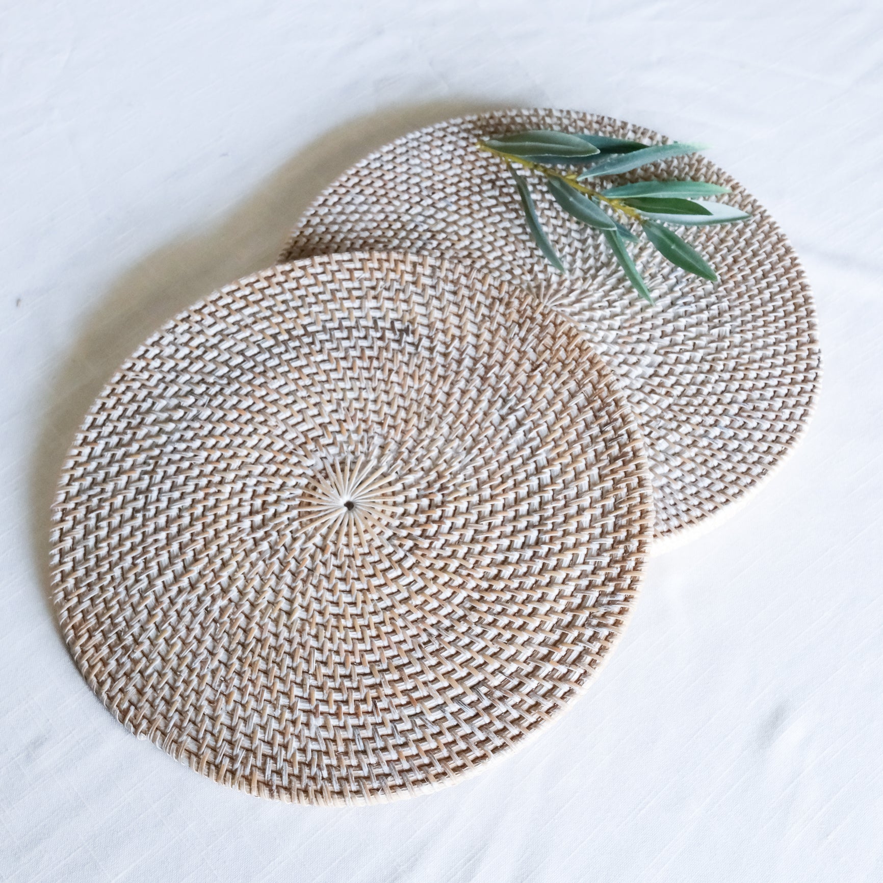Straw White Washed Round Placemats Serving Mat Set of 4