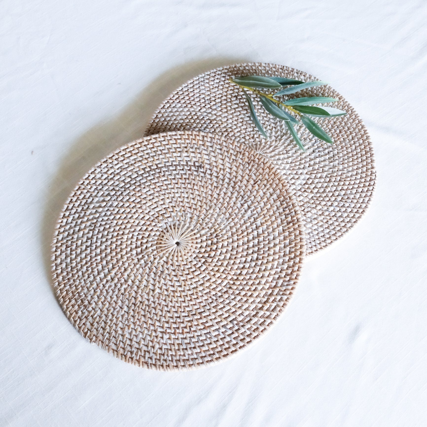Straw White Washed Round Placemats Serving Mat Set of 4