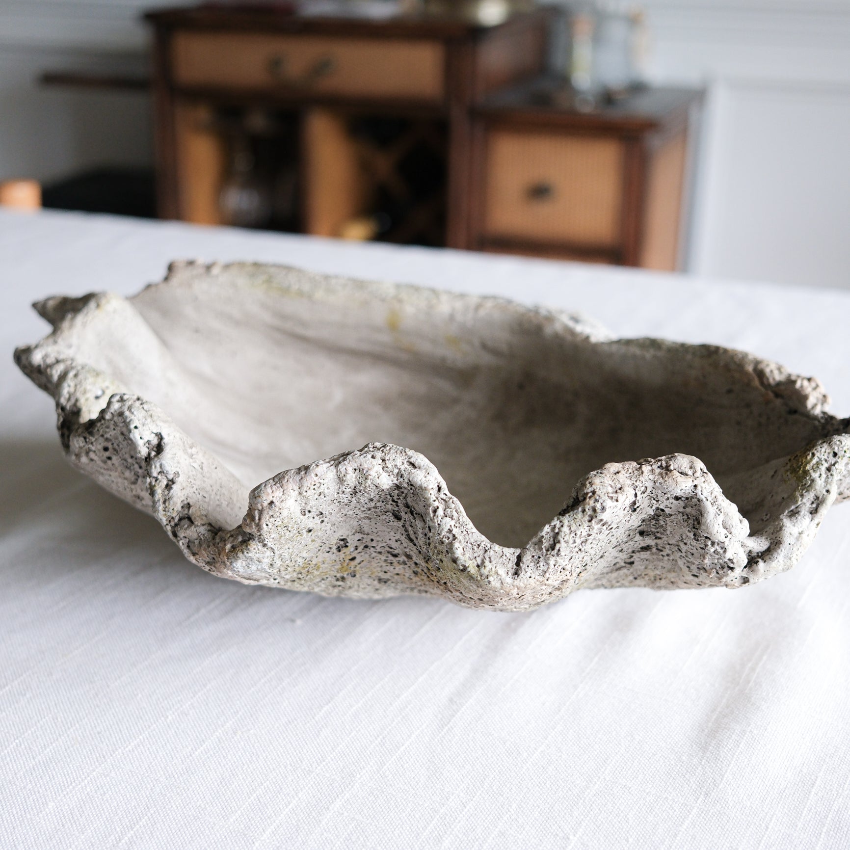 Stone Grey Clamshell Planter