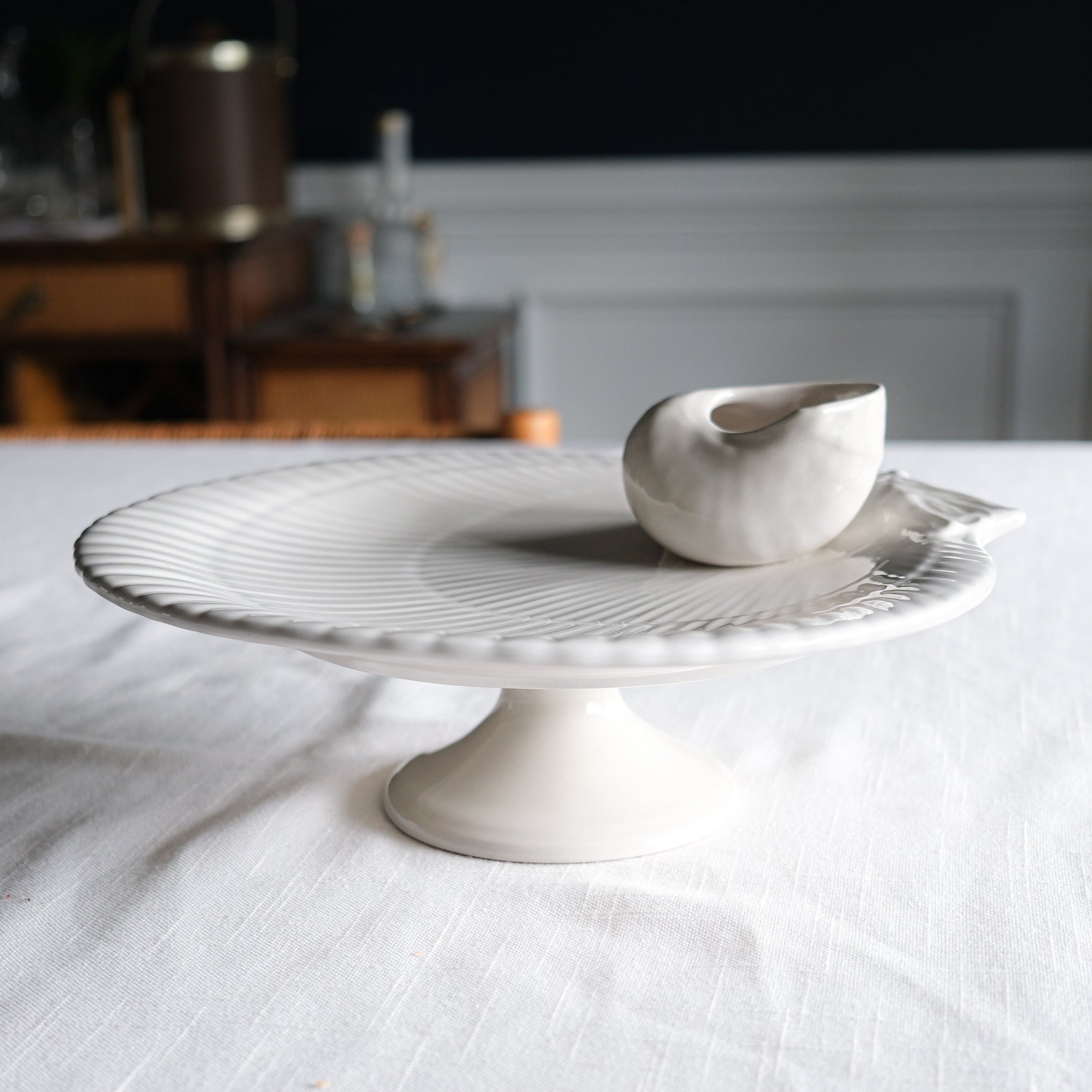 Este Ceramiche White Ceramic Shell Dish on Pedestal Made in Italy