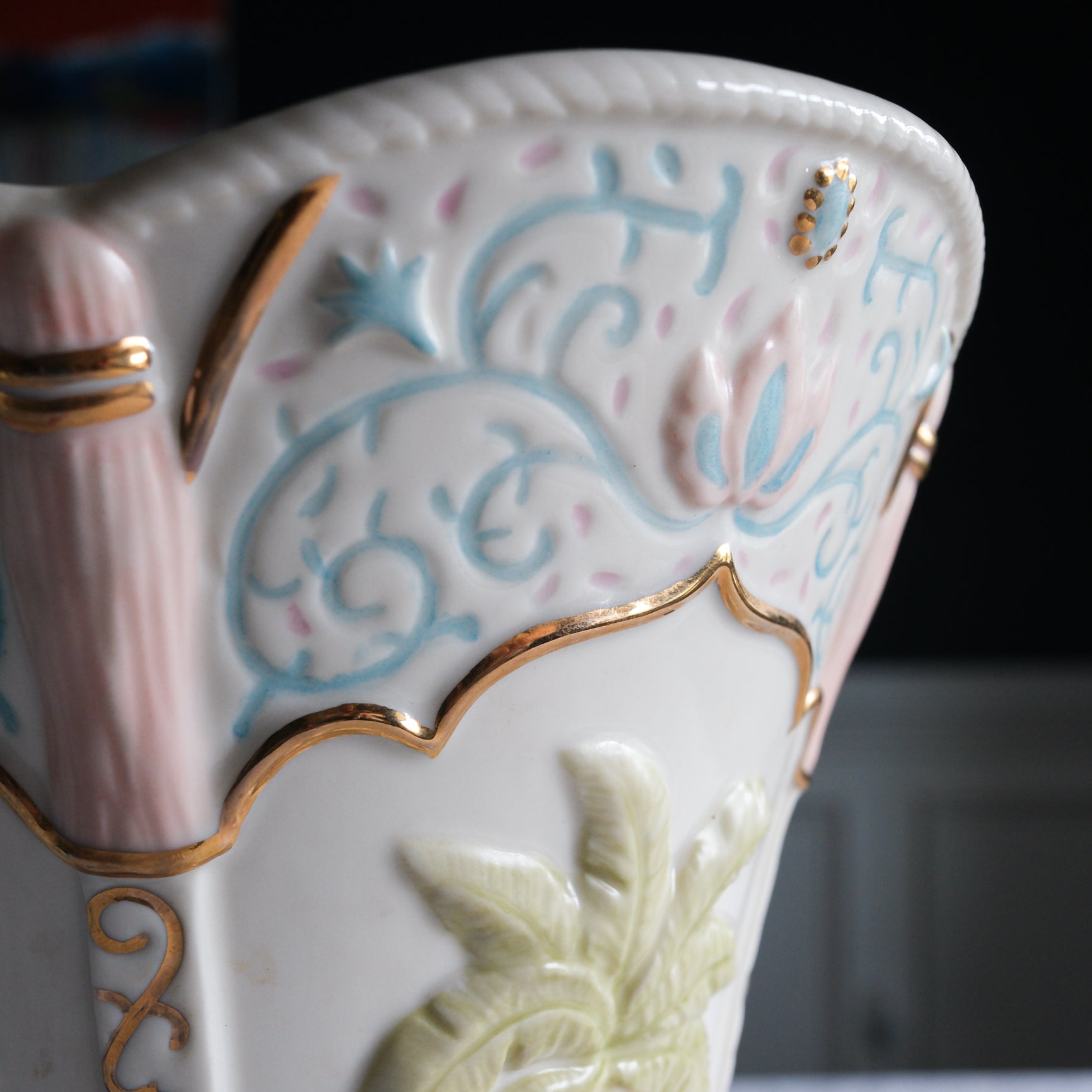 Colonial Elegance Painted Ceramic Lenox Vase Large Palm Pastel and Gold