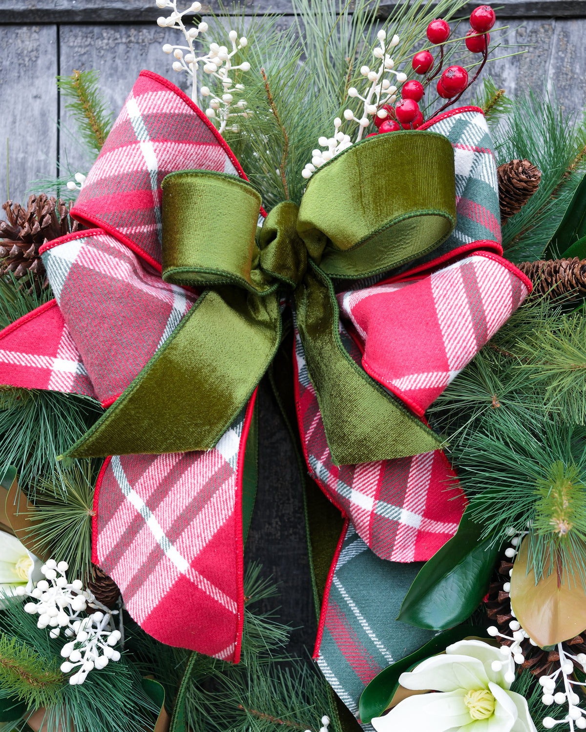 Sea Pines Holiday Wreath with Bow
