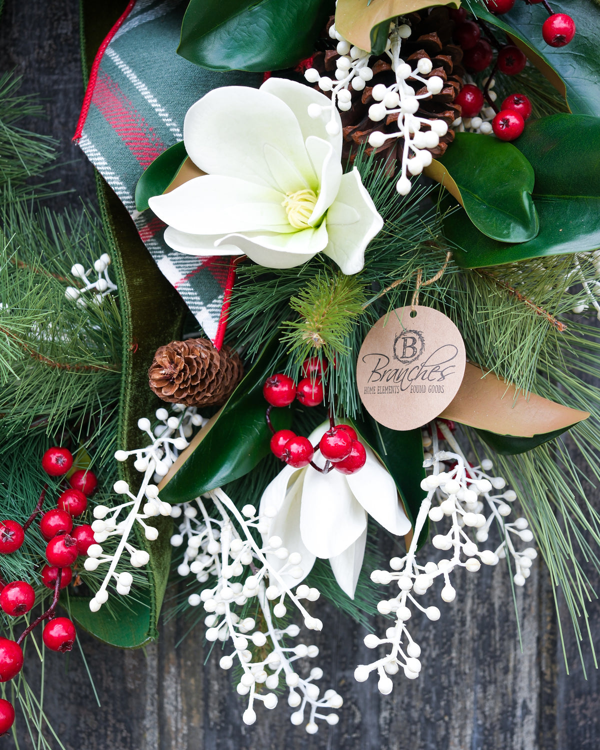 Sea Pines Holiday Wreath with Bow