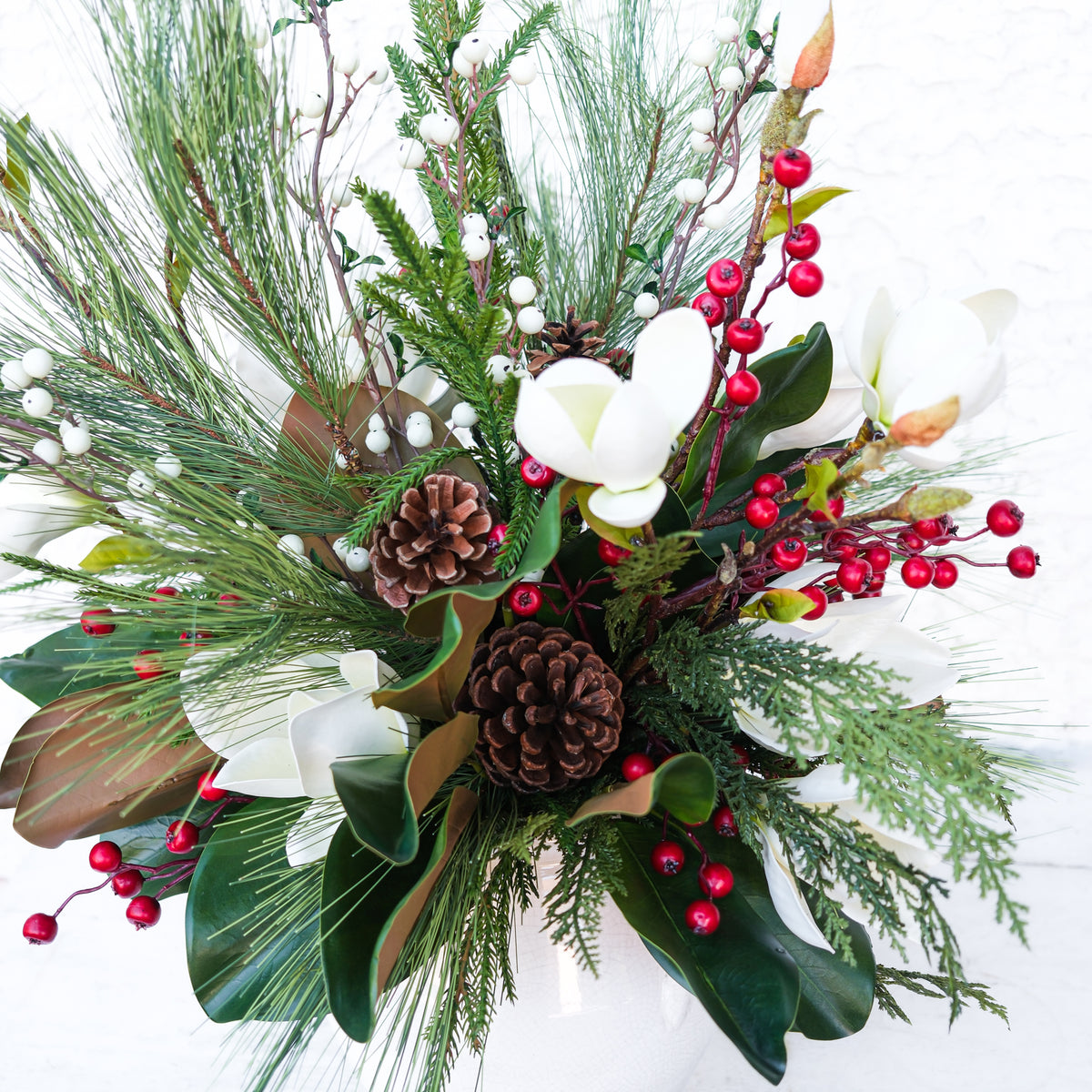 Sea Pines Holiday Grand Bouquet Drop In