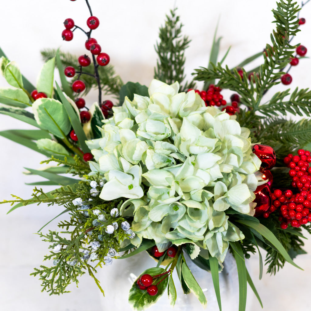 St. Nick Grand Bouquet
