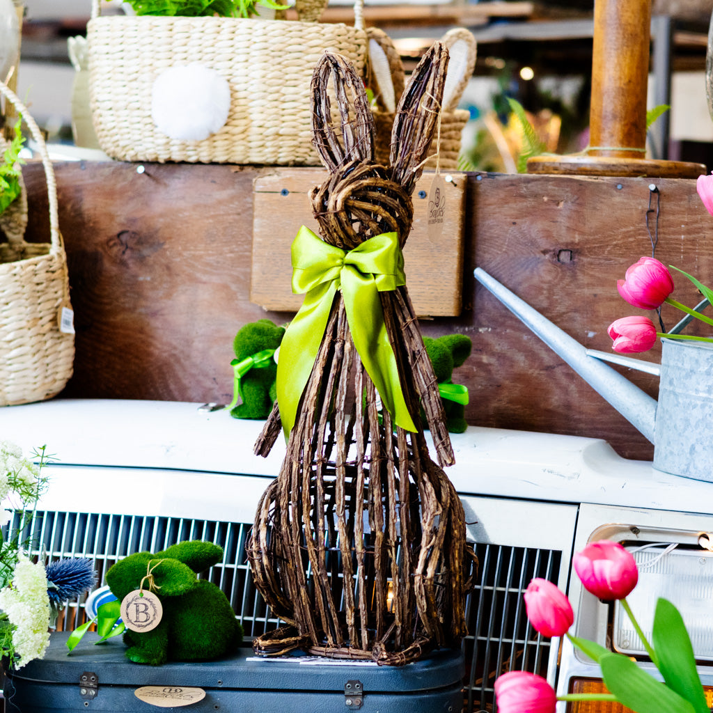 Tall Open Vine Rabbit