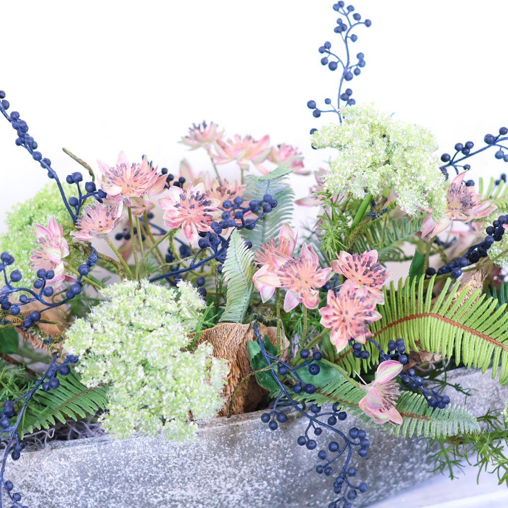 Armeria Centerpiece Drop In