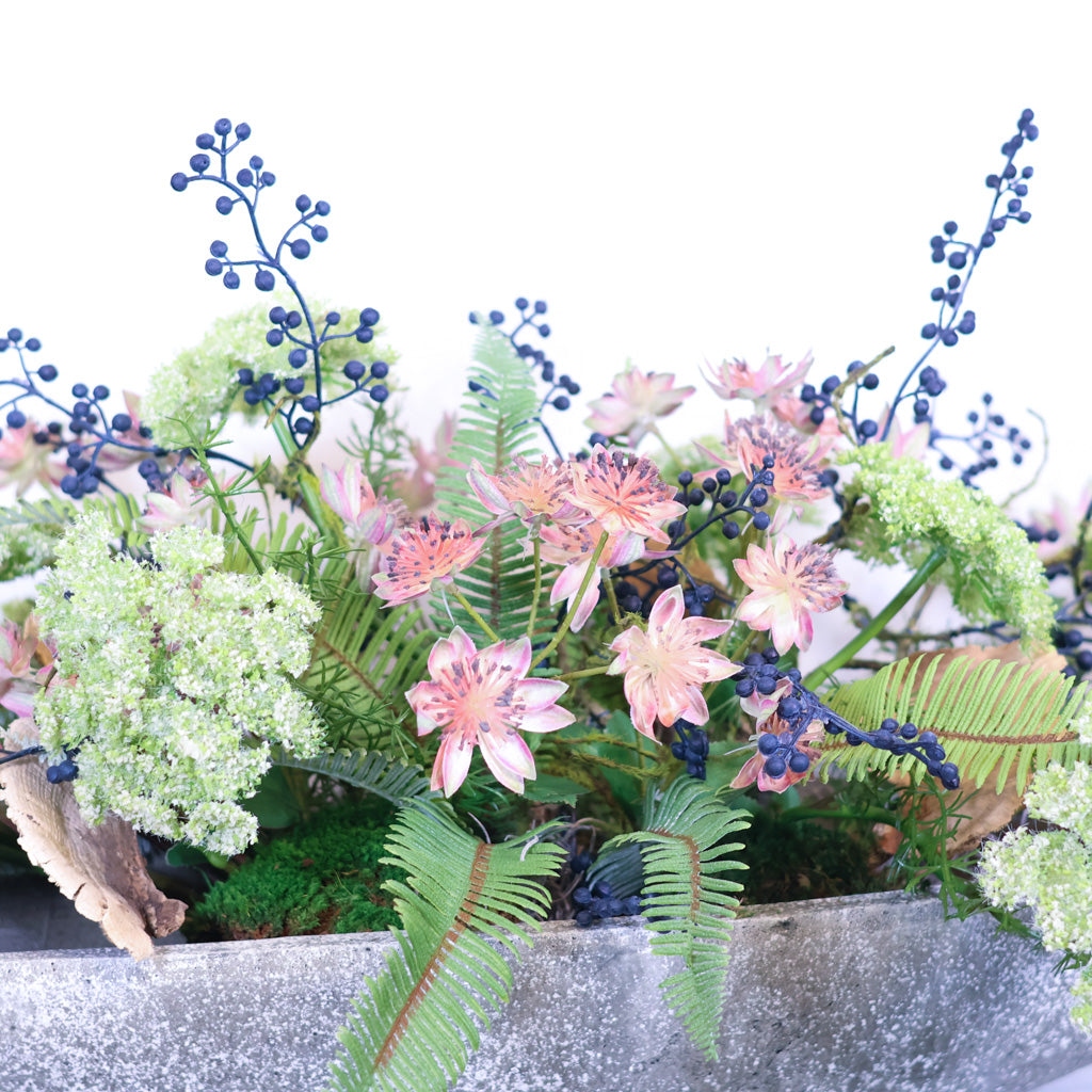 Armeria Centerpiece Drop In