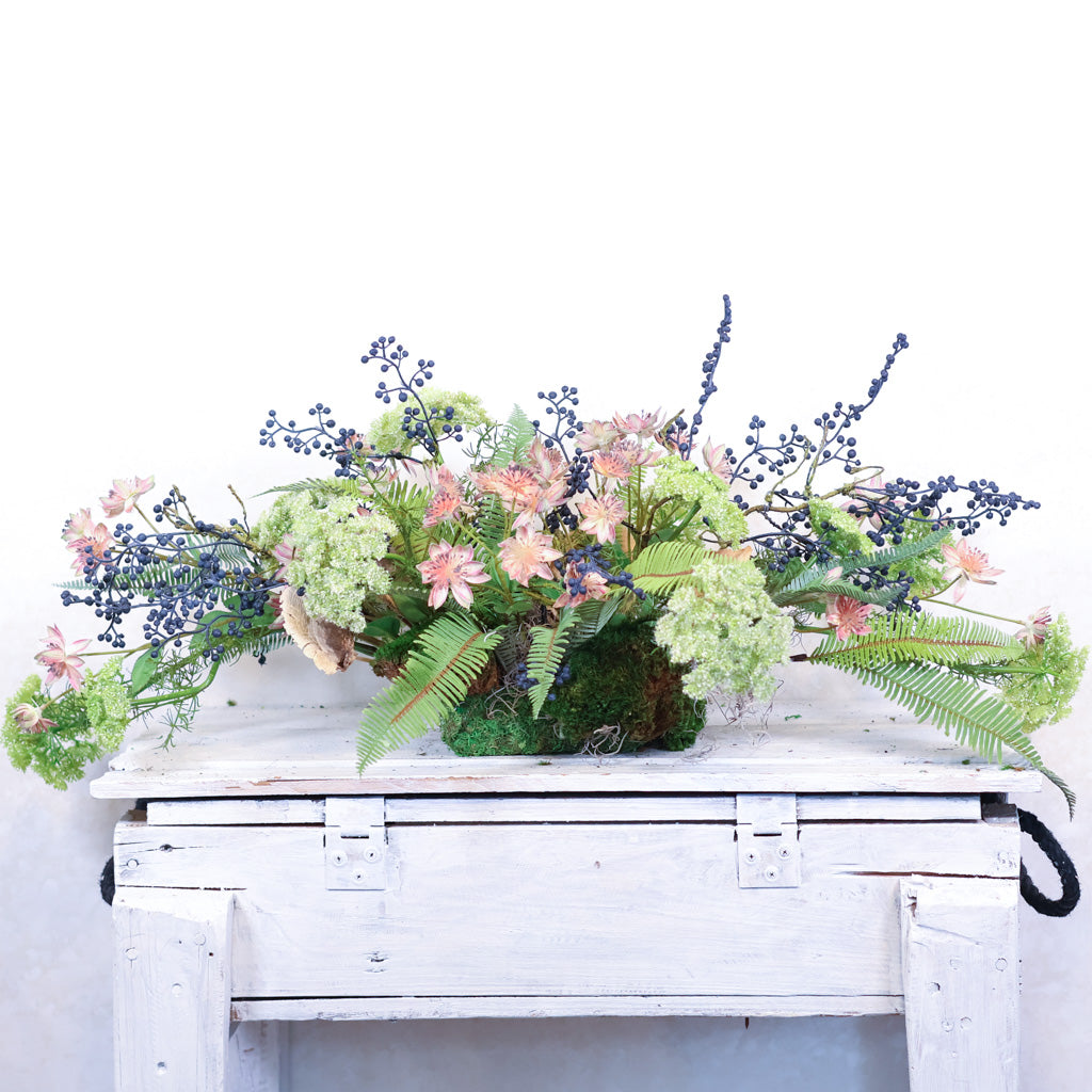 Armeria Centerpiece Drop In