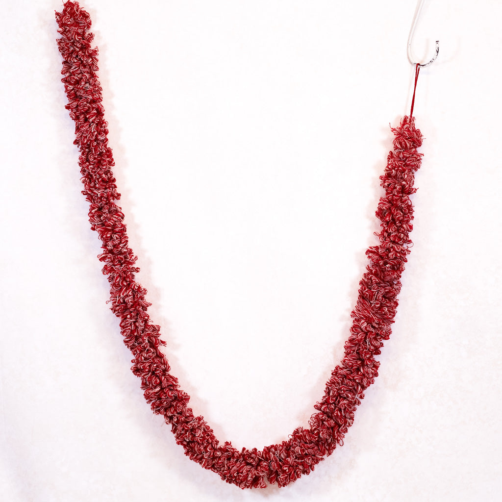6 ft. Looped Cotton Thread Red and White Garland