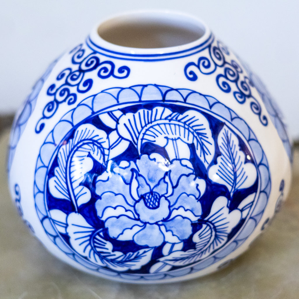 Eleanor Blue White Vase