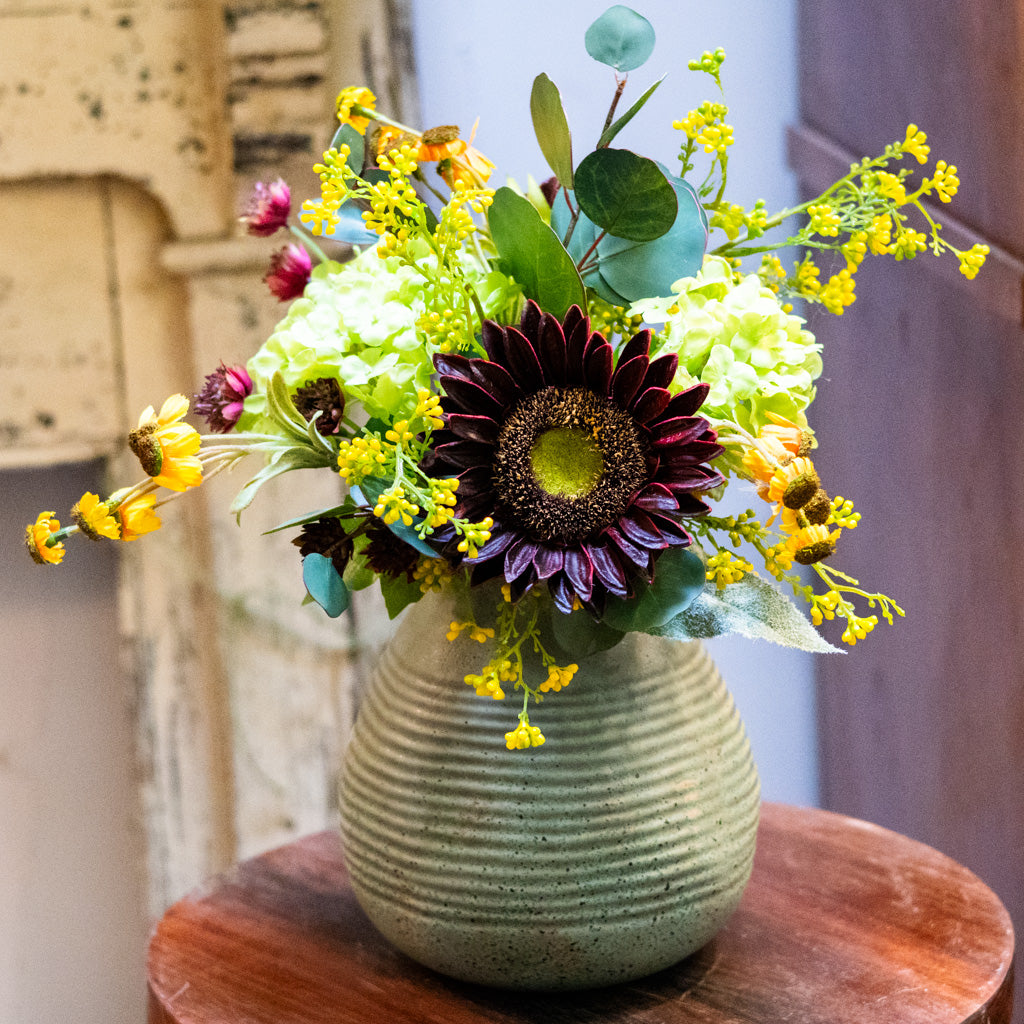 Midnight Sun Bouquet