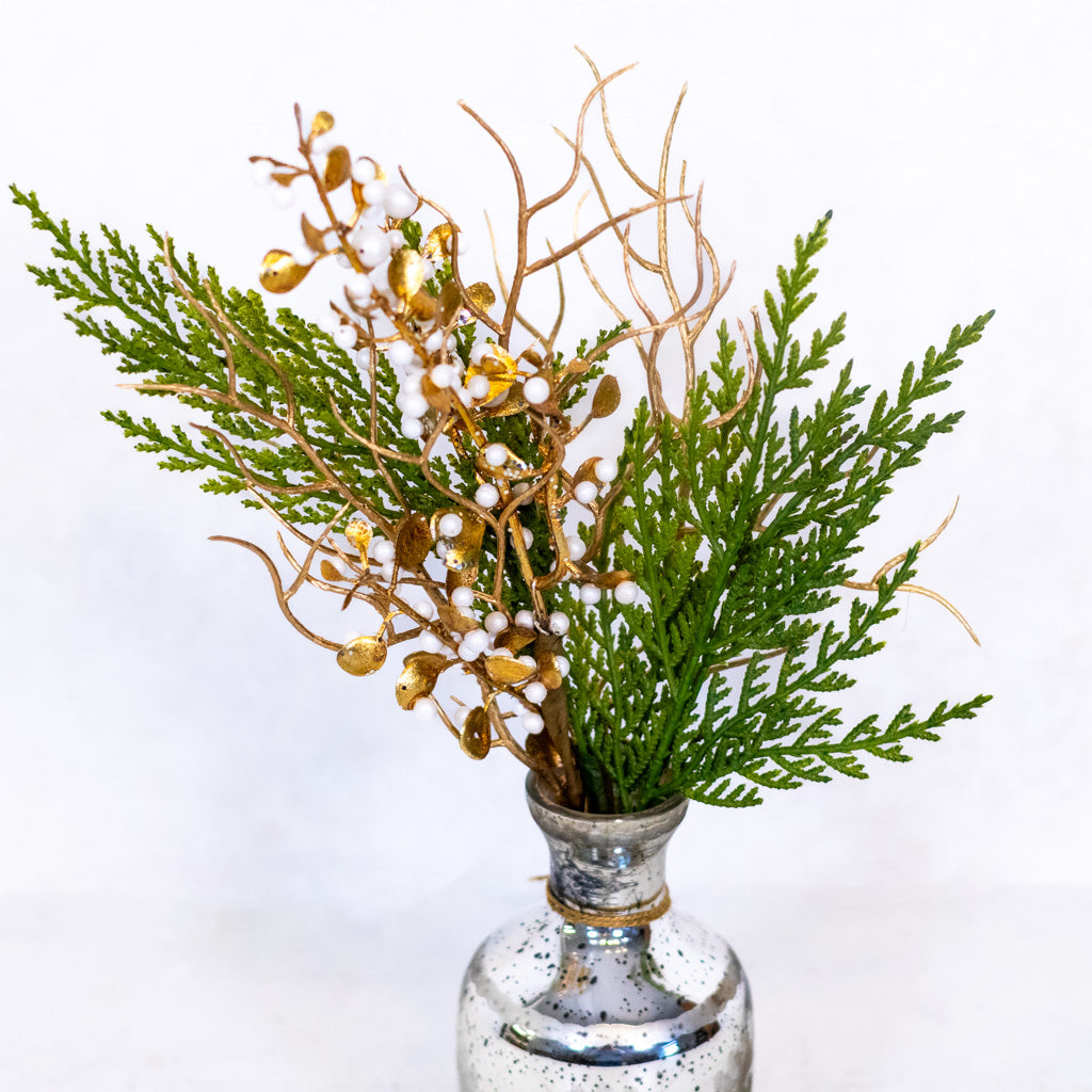 Golden Guild Mini Bouquet