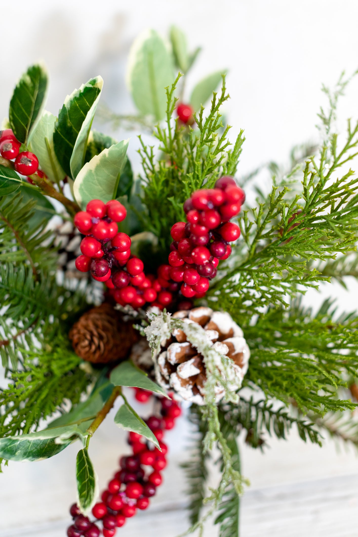 Holly Jolly Bouquet Petite Drop in