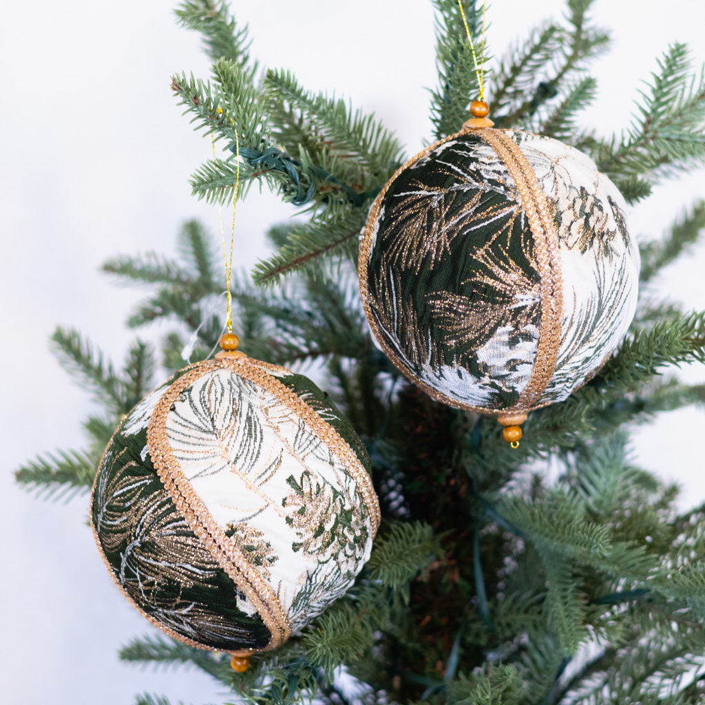 Pine Jaquard Ball Ornament with Waves