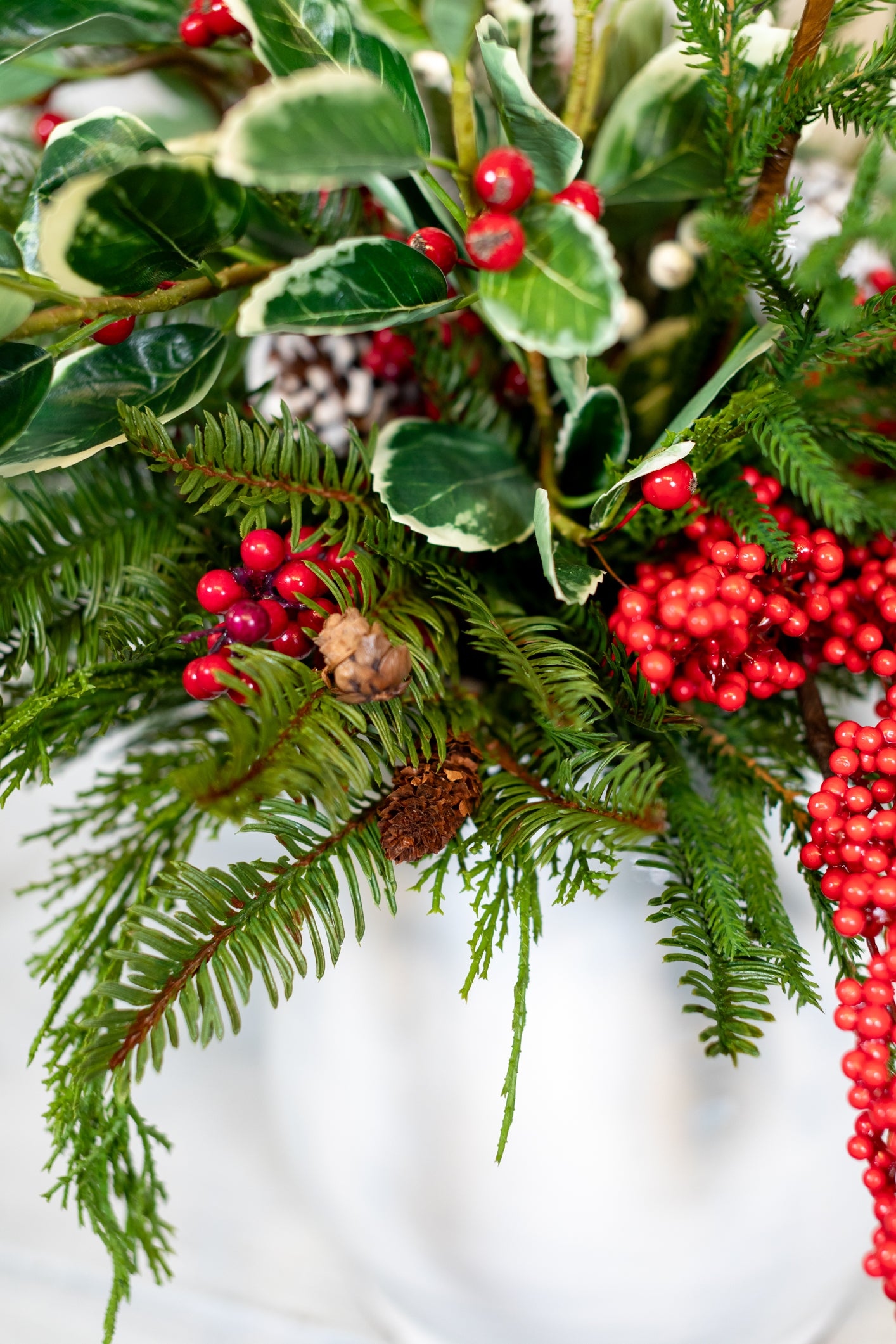 Holly Jolly Grand Bouquet