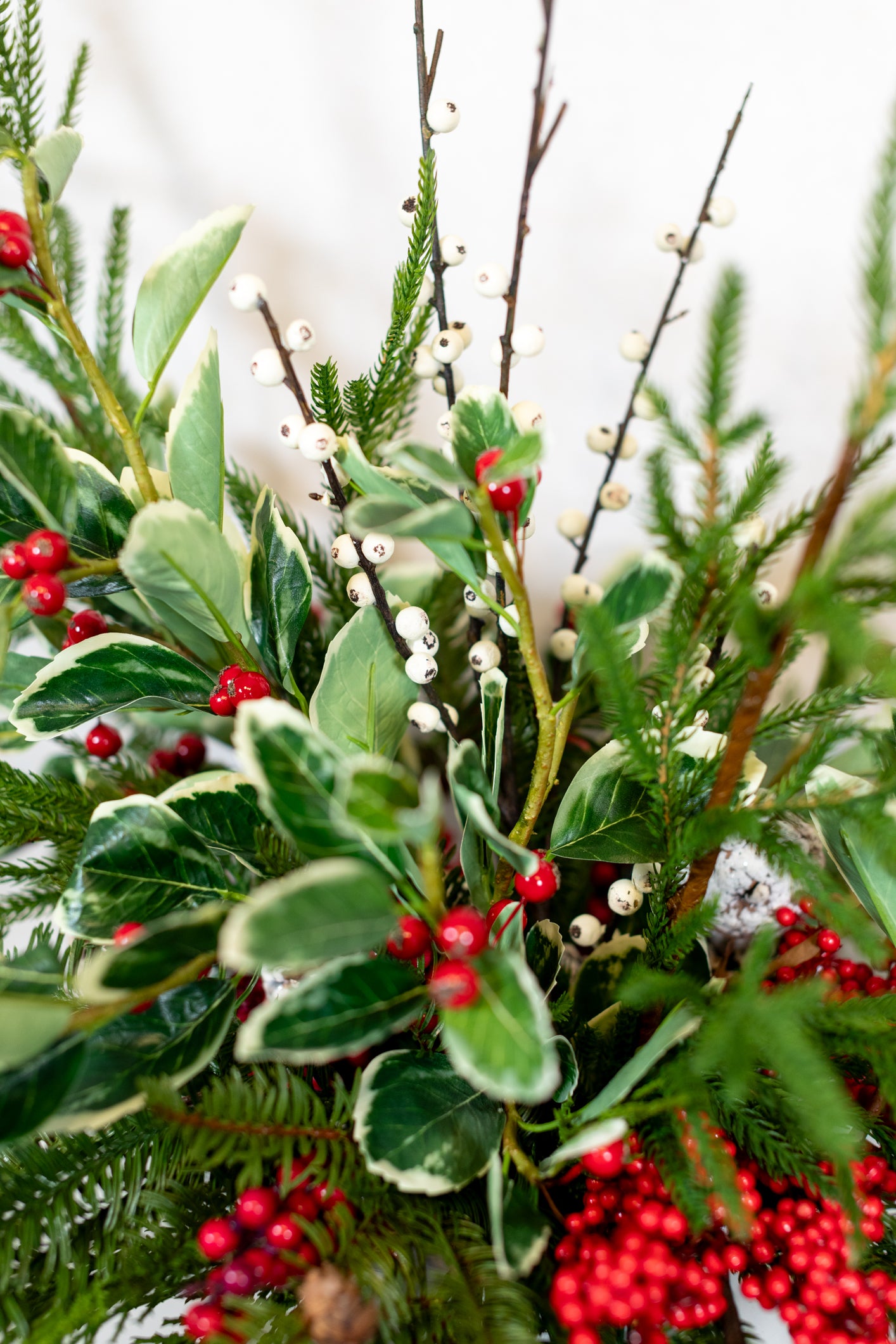 Holly Jolly Grand Bouquet