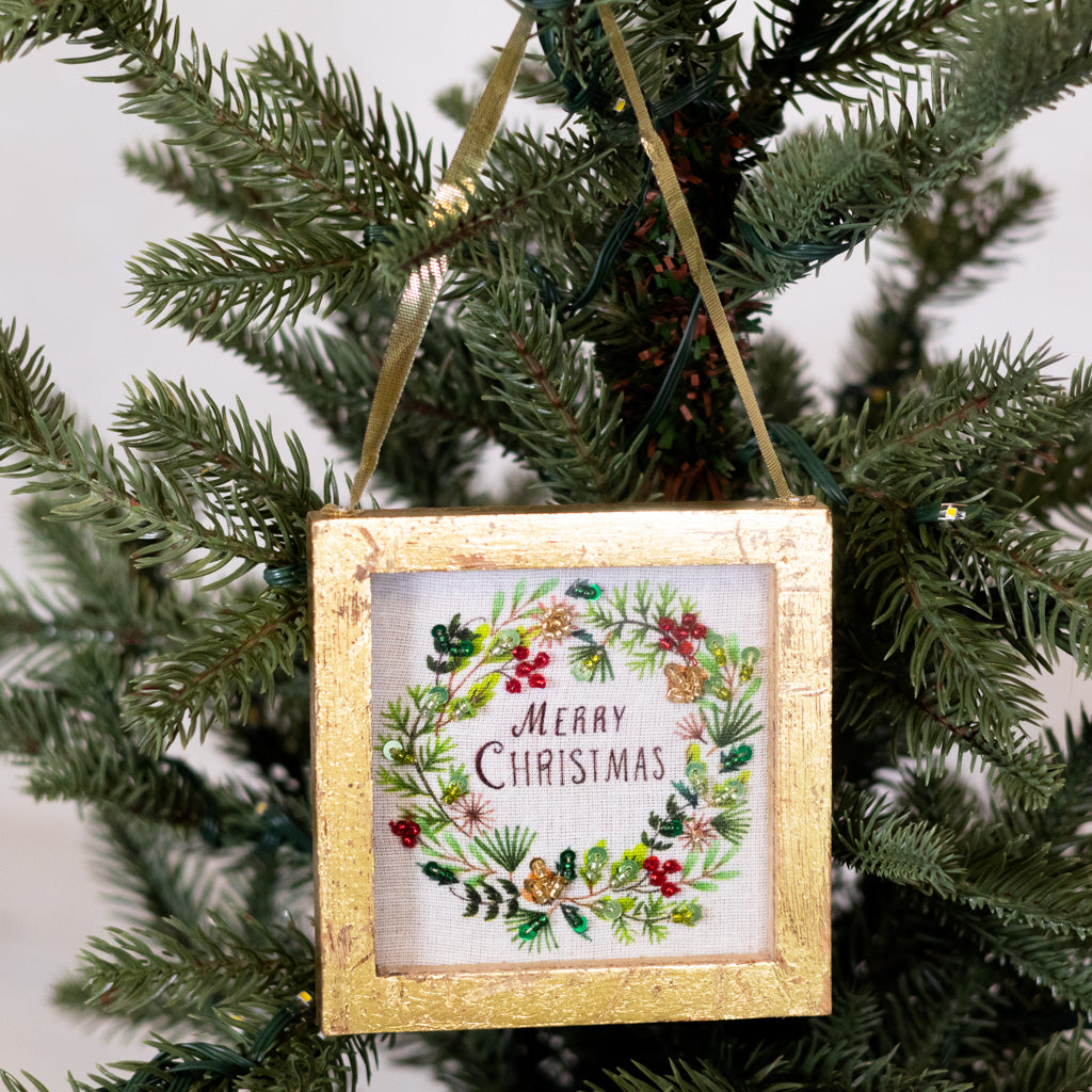 Embellished Wreath in Wood Box Ornament