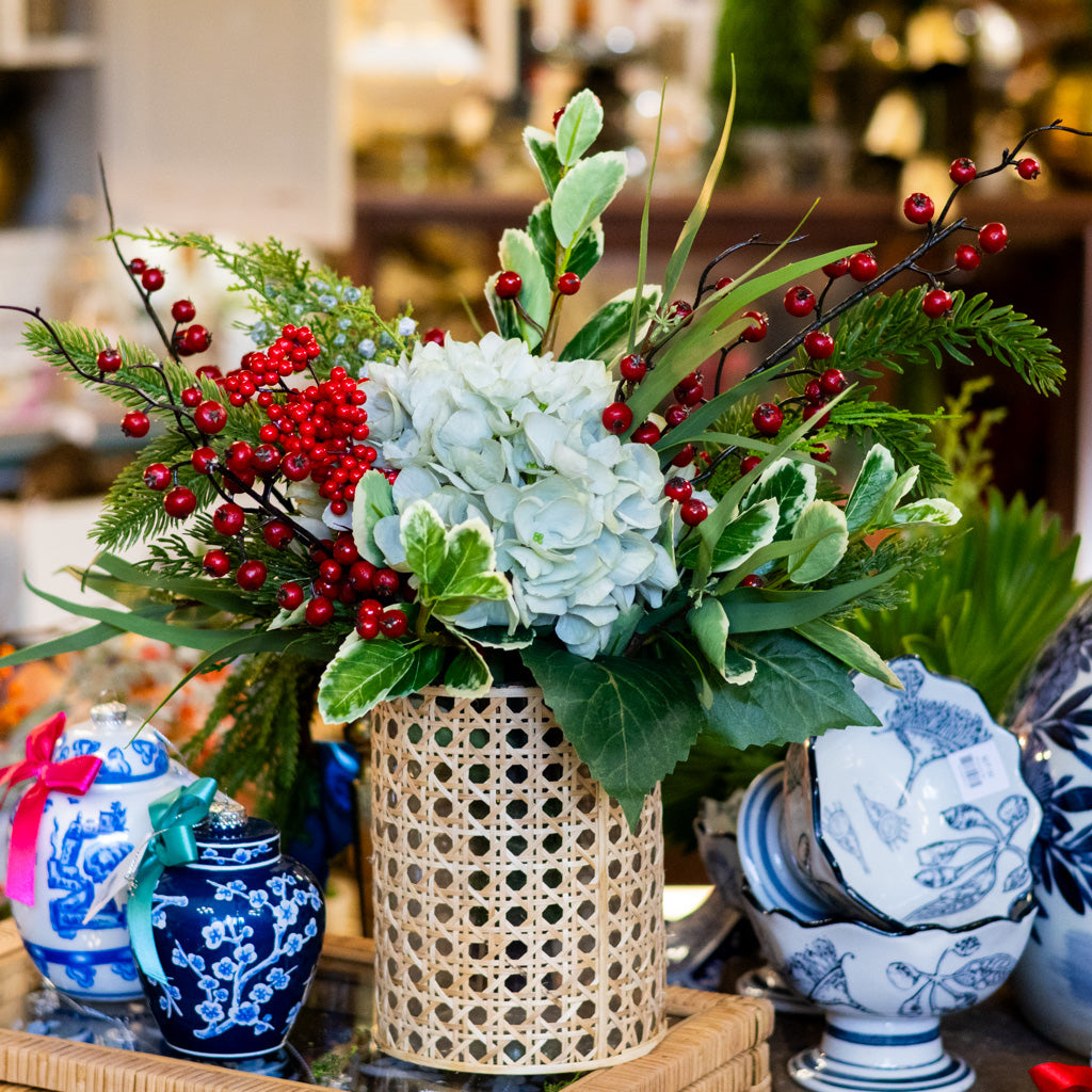 St. Nick Grand Bouquet