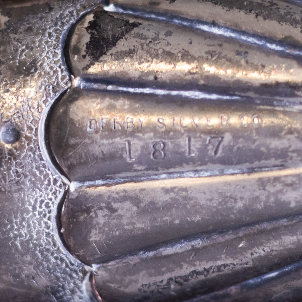 5 3/4" Victorian Flask w/Integrated Shot Cup