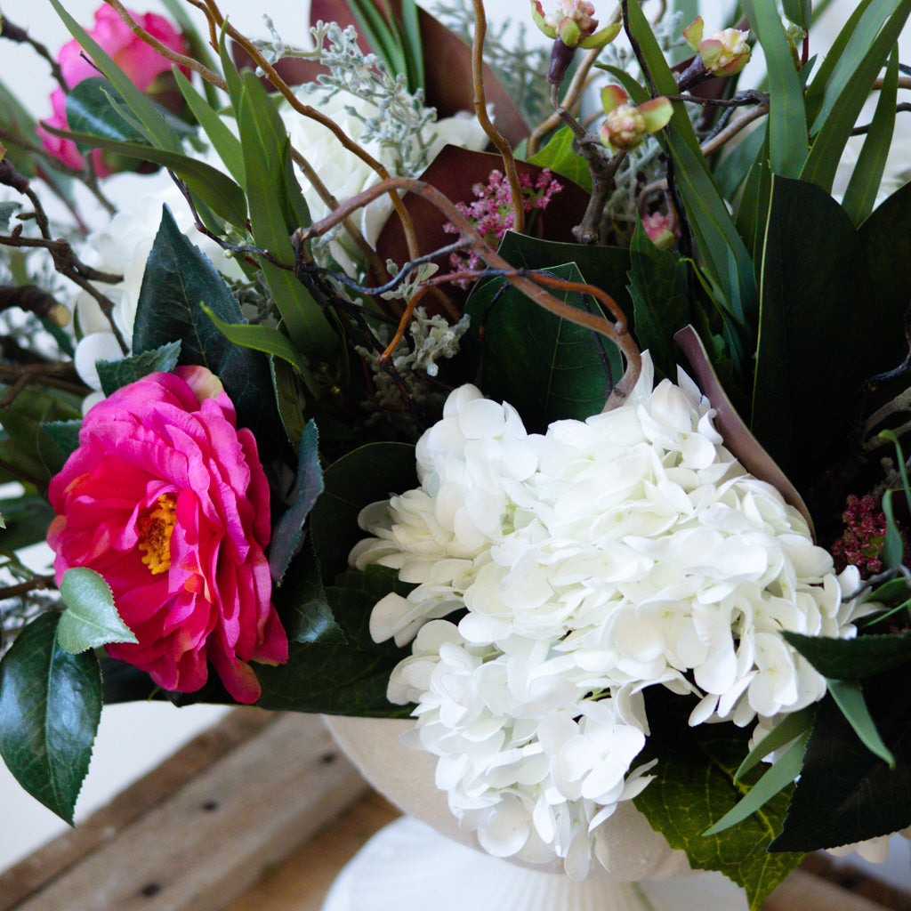 Spring in Savannah Centerpiece