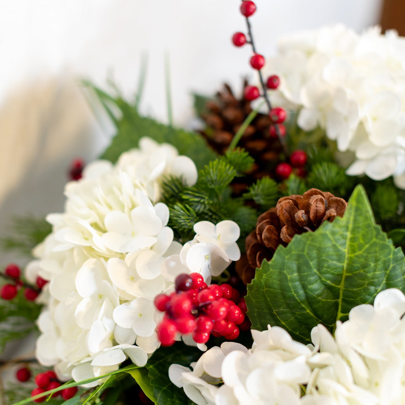 Hearth Holiday Centerpiece Drop In