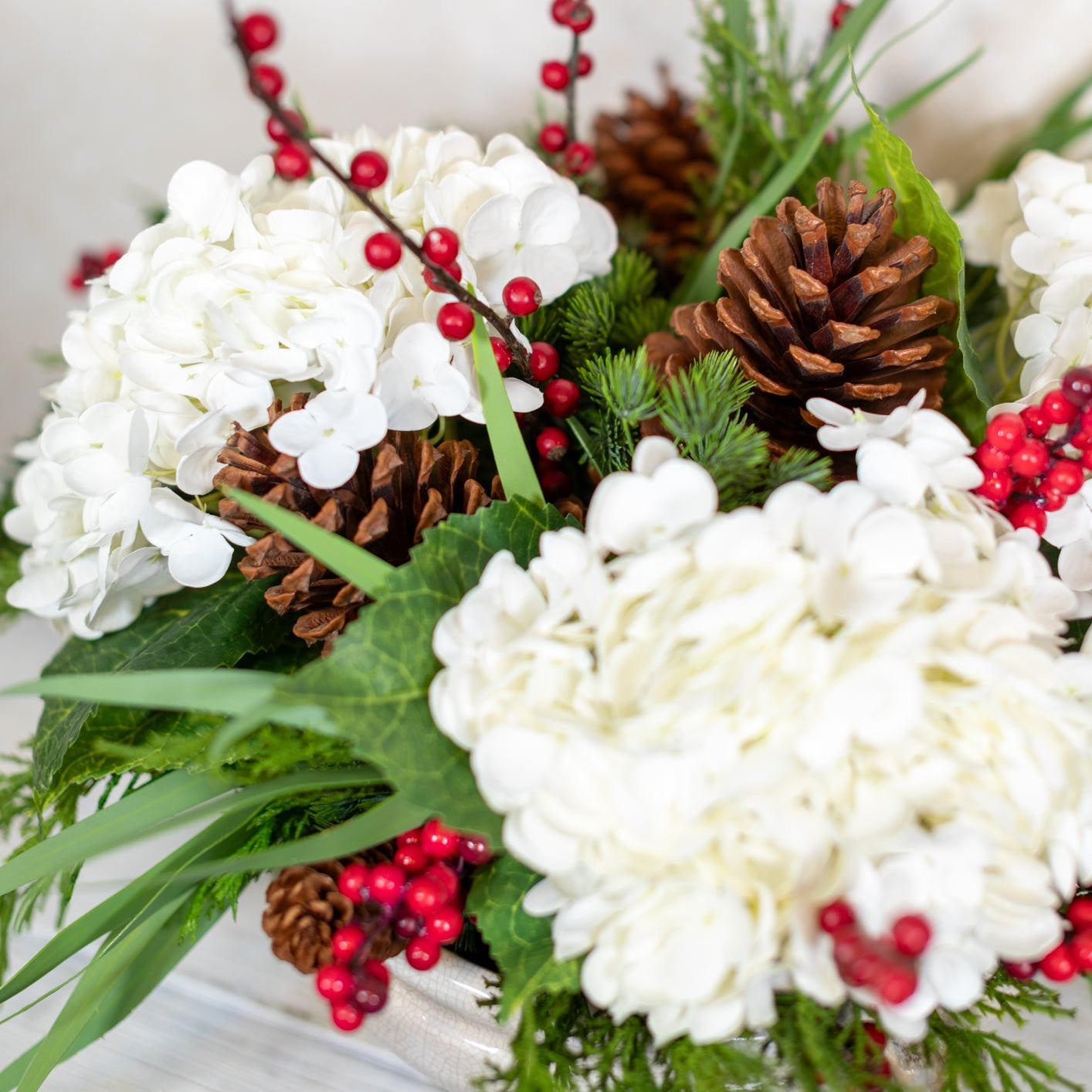 Hearth Holiday Centerpiece Drop In
