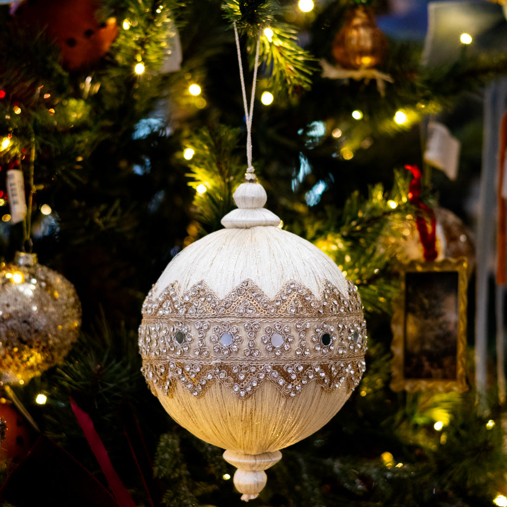 Cream Double Jewel Lace Thread Ball Ornament