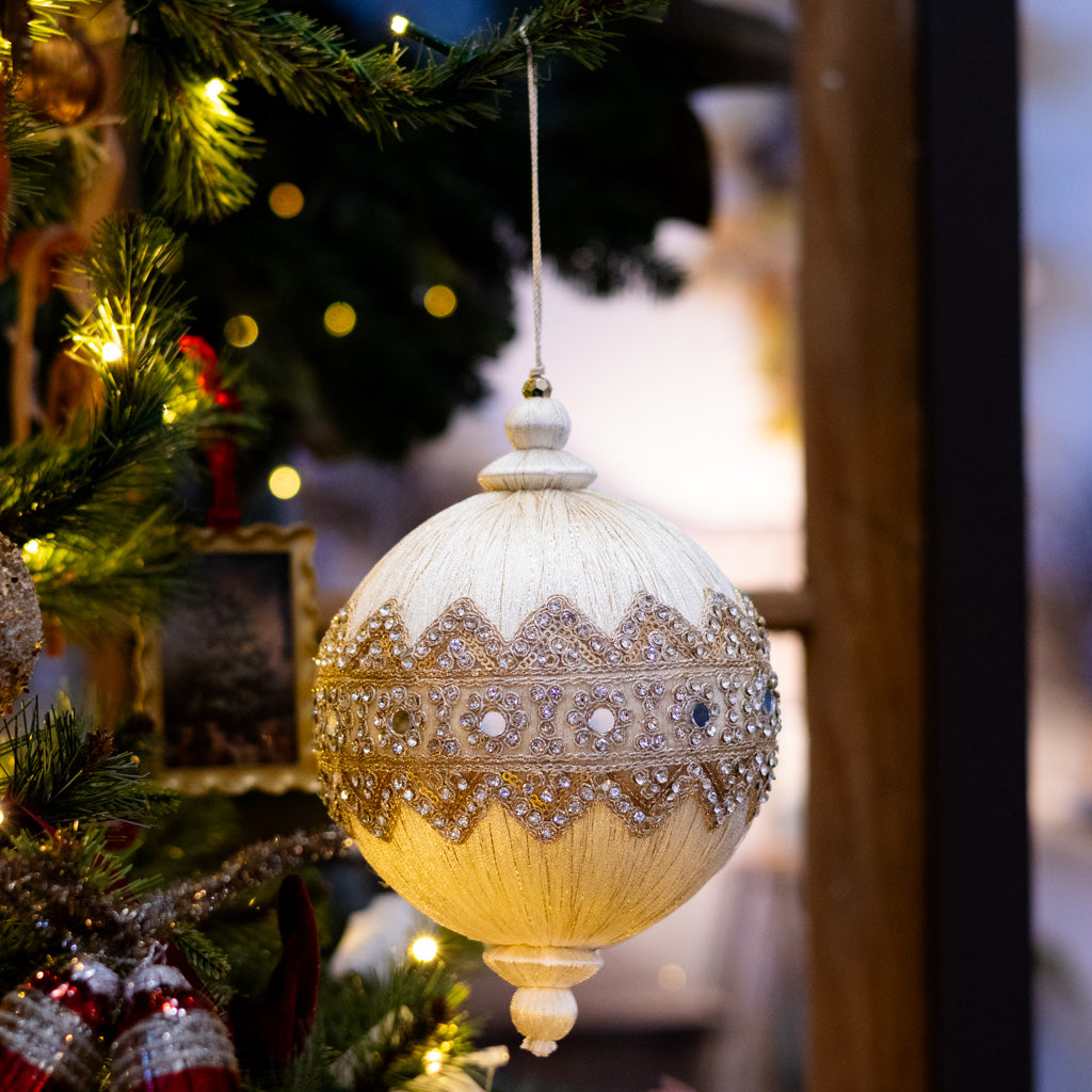 Cream Double Jewel Lace Thread Ball Ornament