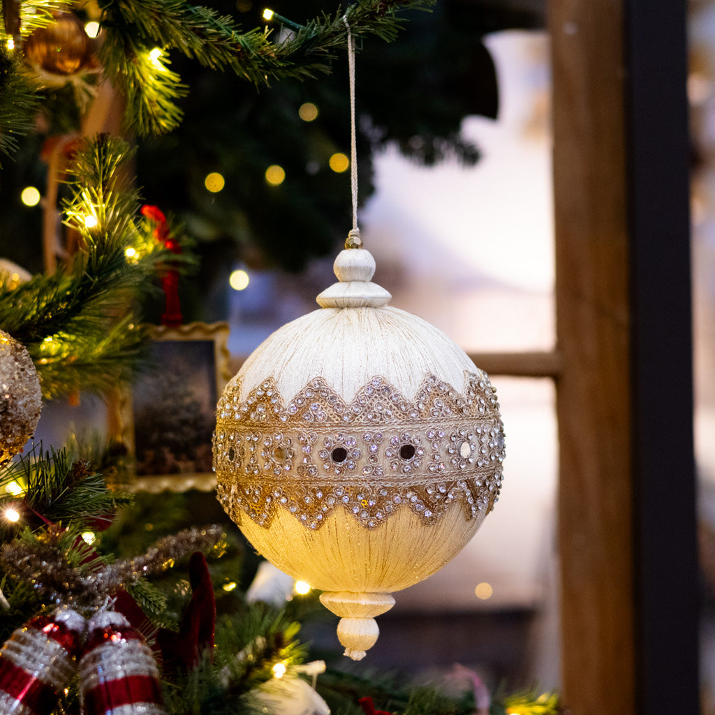 Cream Double Jewel Lace Thread Ball Ornament