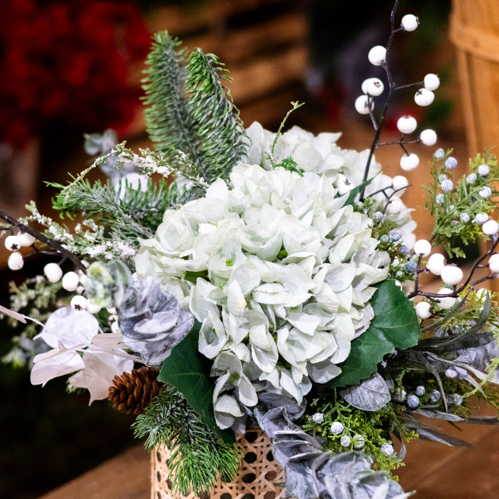Winter Blues Grand Bouquet Drop In
