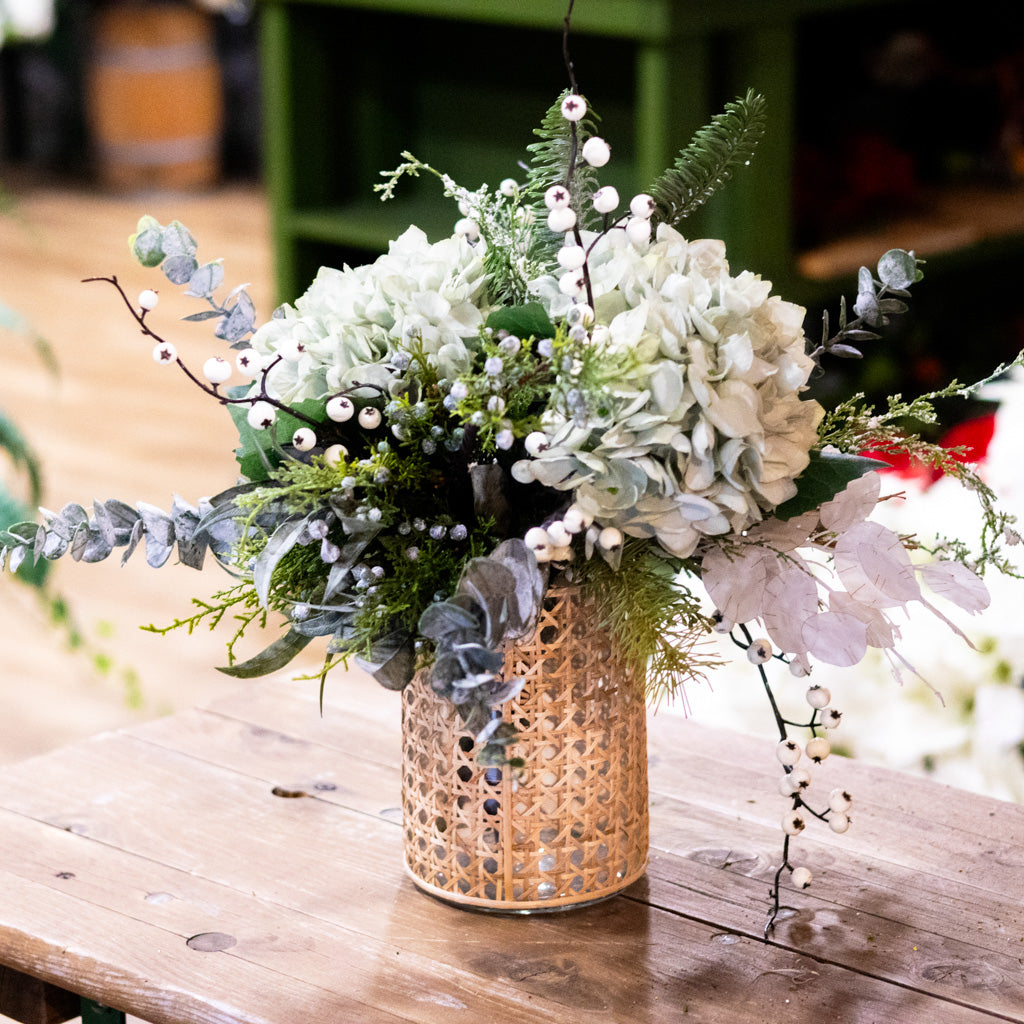 Winter Blues Grand Bouquet Drop In