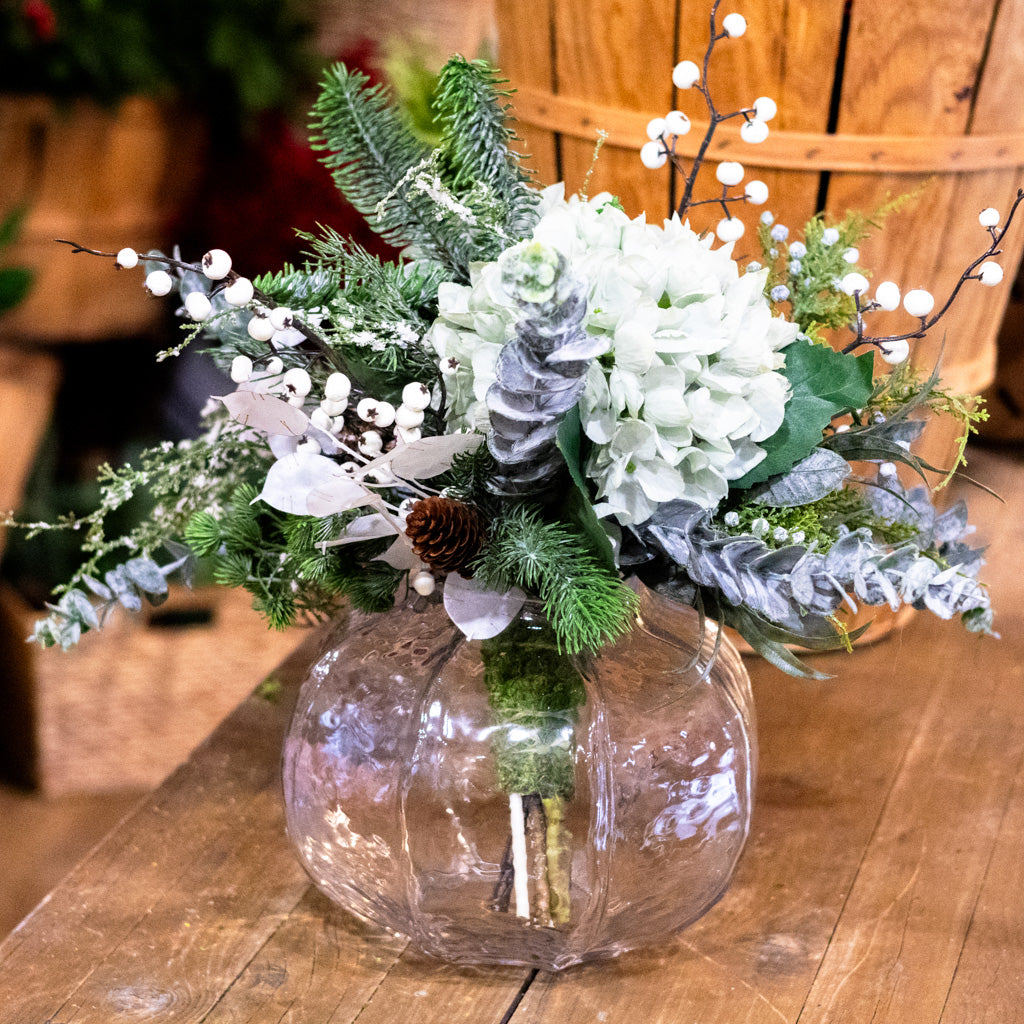 Winter Blues Grand Bouquet Drop In