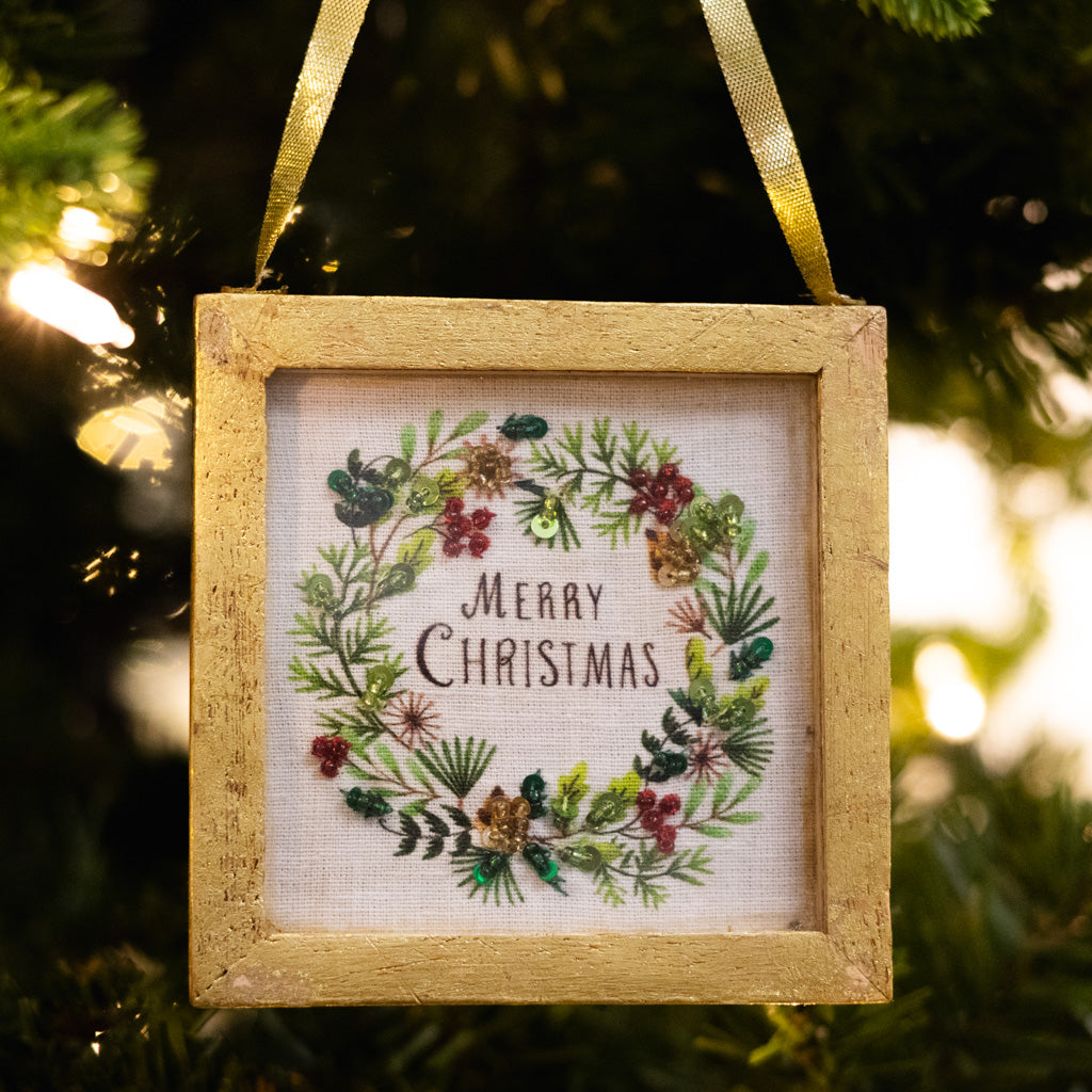 Embellished Wreath in Wood Box Ornament