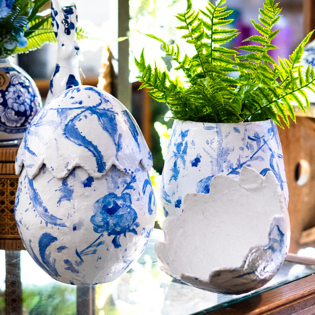 Chinoiserie Blue Scallop Egg