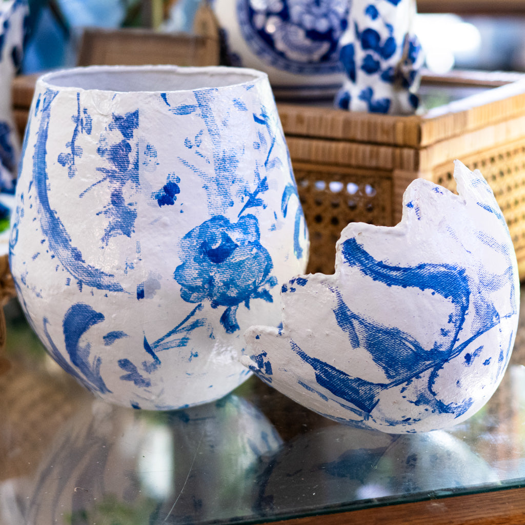 Chinoiserie Blue Scallop Egg