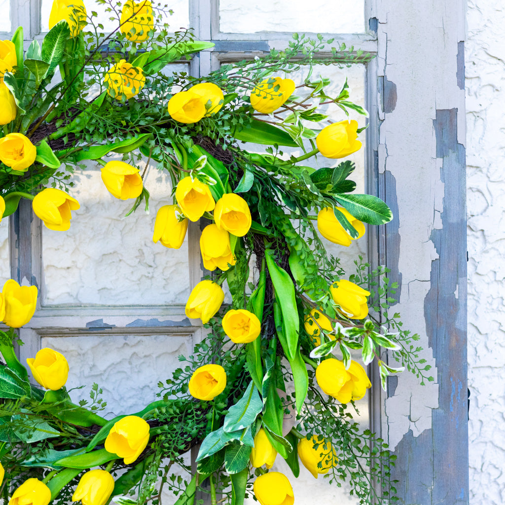 Canary Wreath