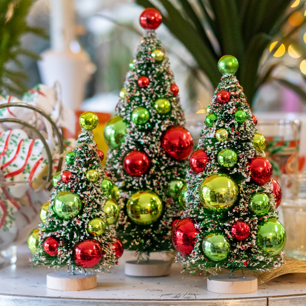 Short Retro Red Green Sisal Tree Ornament