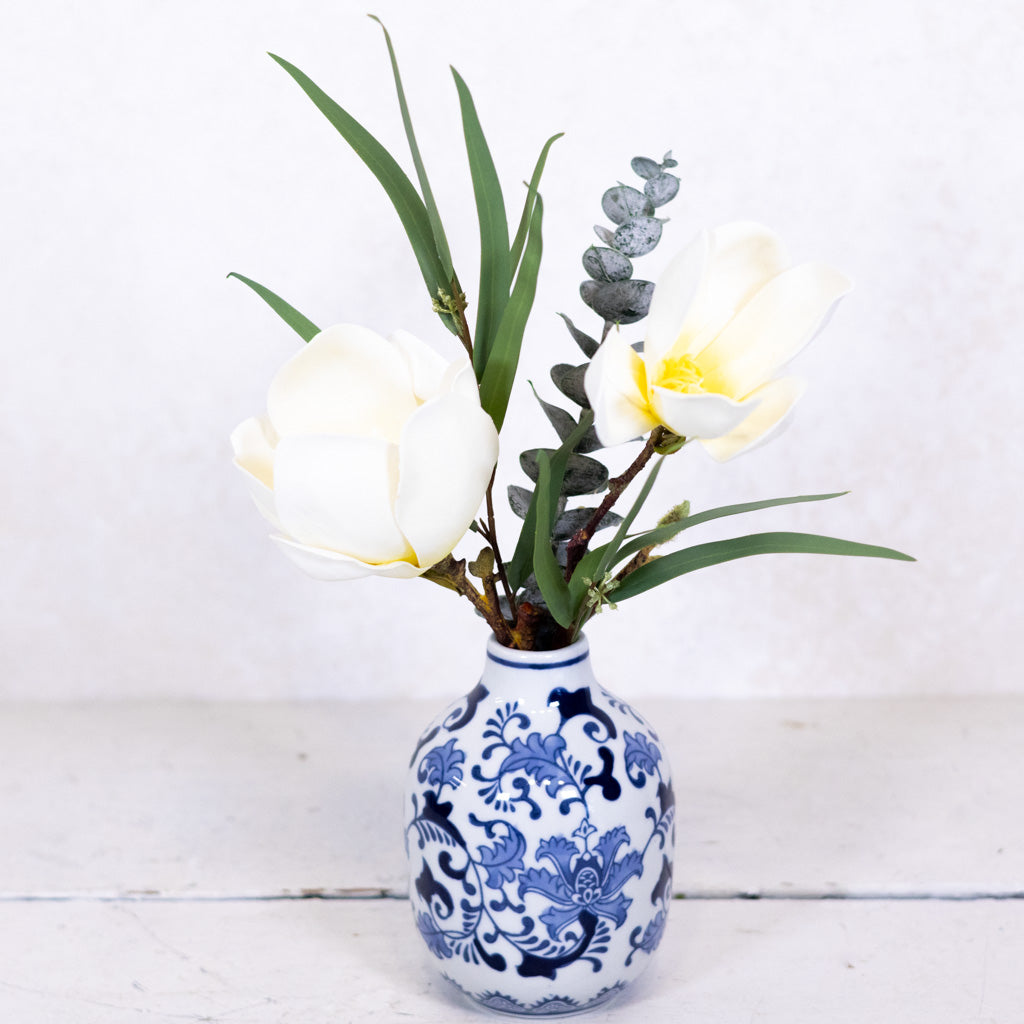 Saucer Magnolia Mini Bouquet