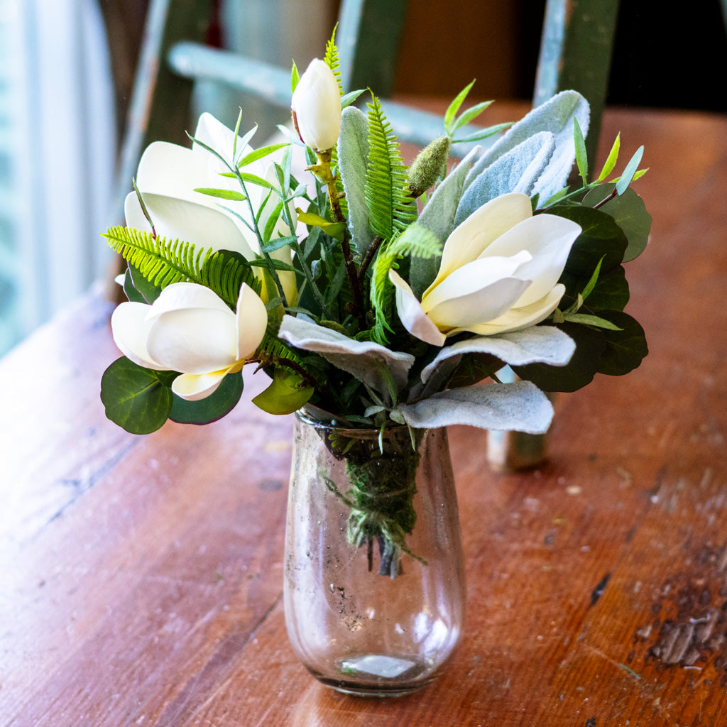 Saucer Magnolia Petite Bouquet