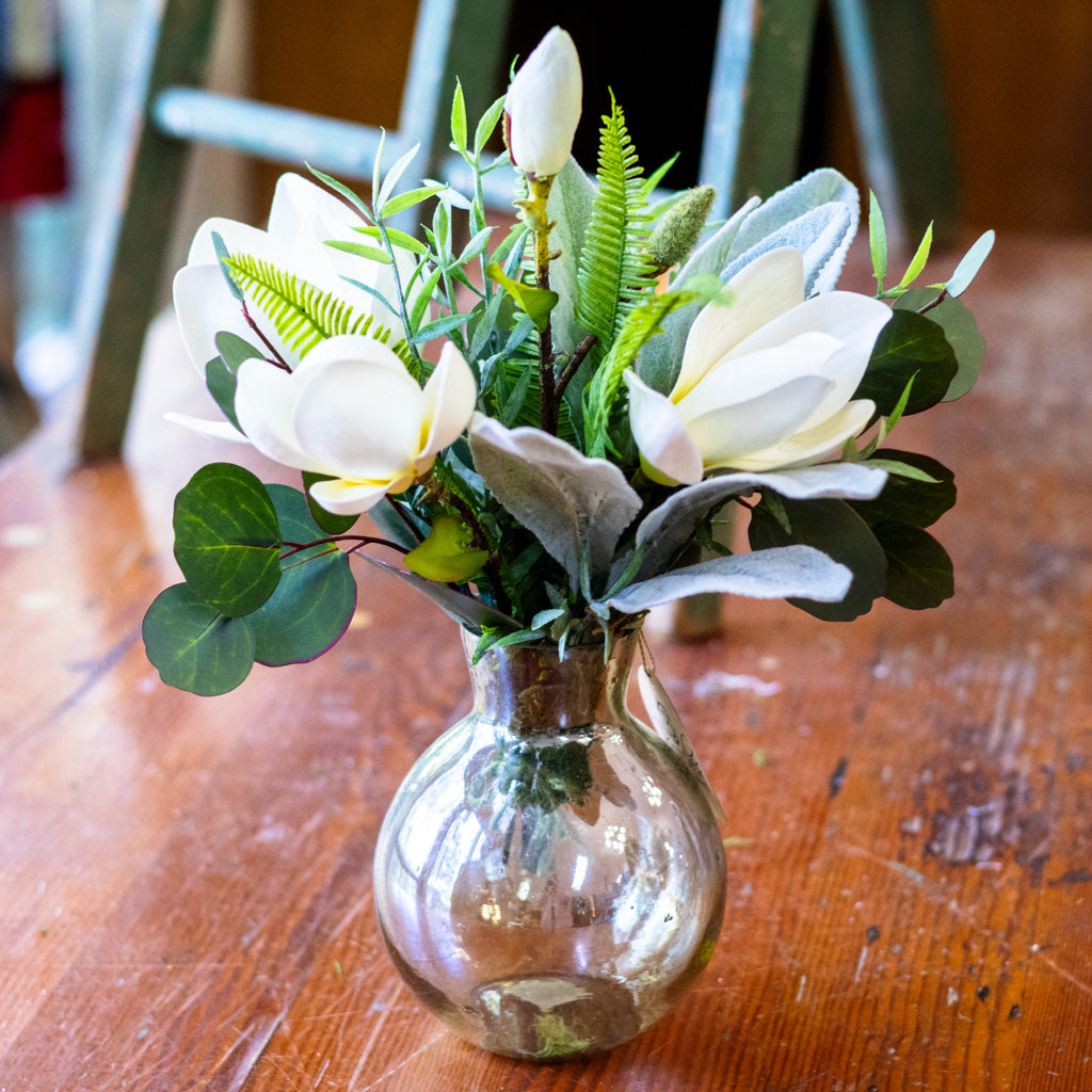 Saucer Magnolia Petite Bouquet
