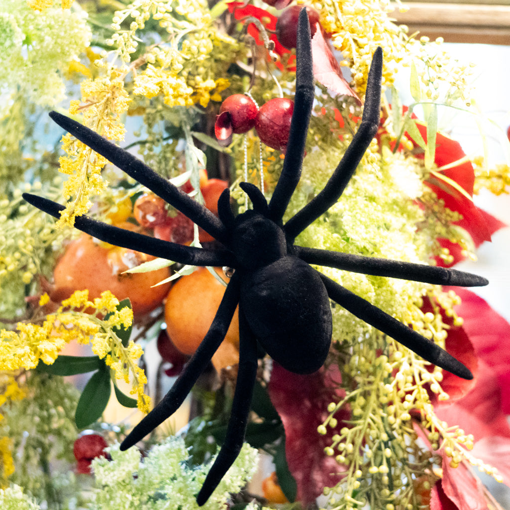 Flocked Black Plastic Spider