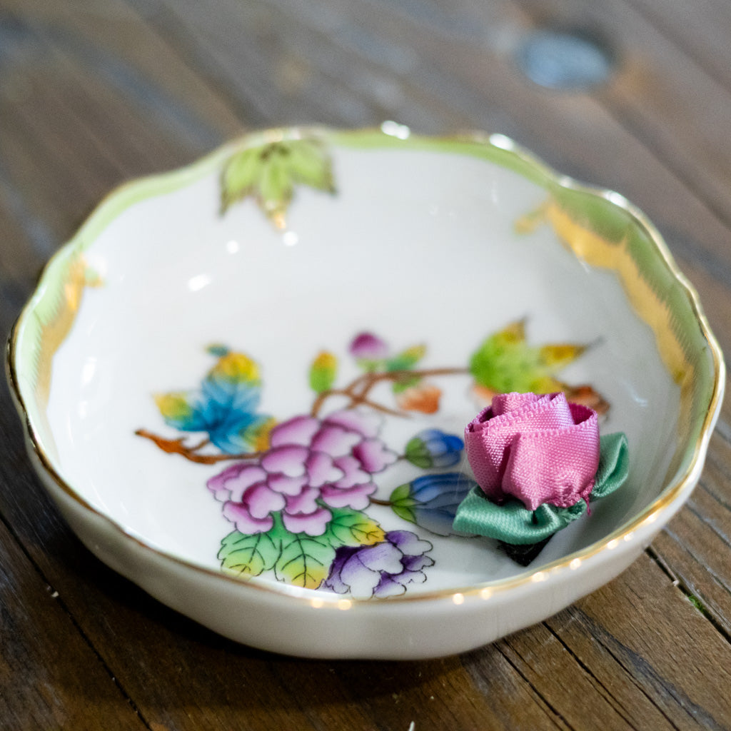 Petite Vintage Porcelain Herend Queen Victoria Pattern Bowli